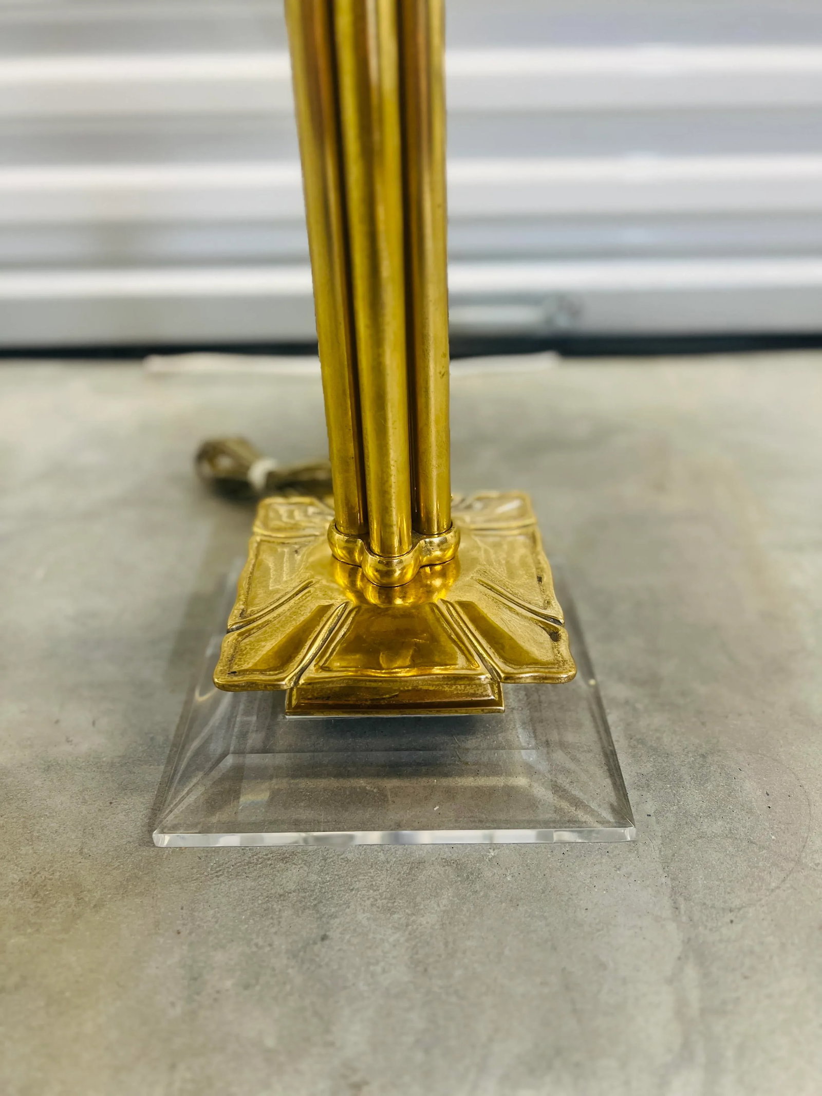 Unique Vintage Mid Century Modern Brass & Lucite Chapman Lamp W/ Original Shade C. 1985 - 4