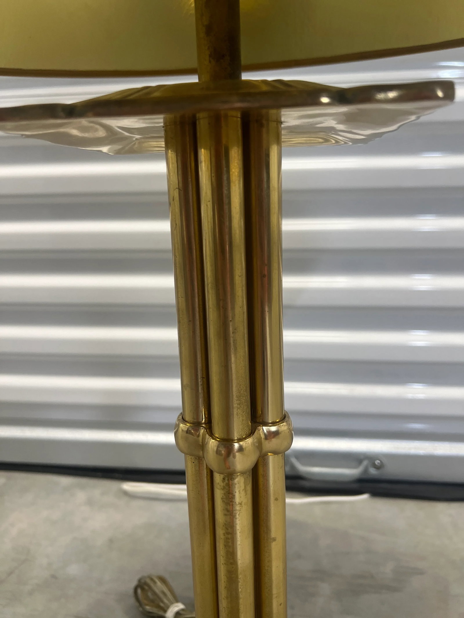 Unique Vintage Mid Century Modern Brass & Lucite Chapman Lamp W/ Original Shade C. 1985 - 8