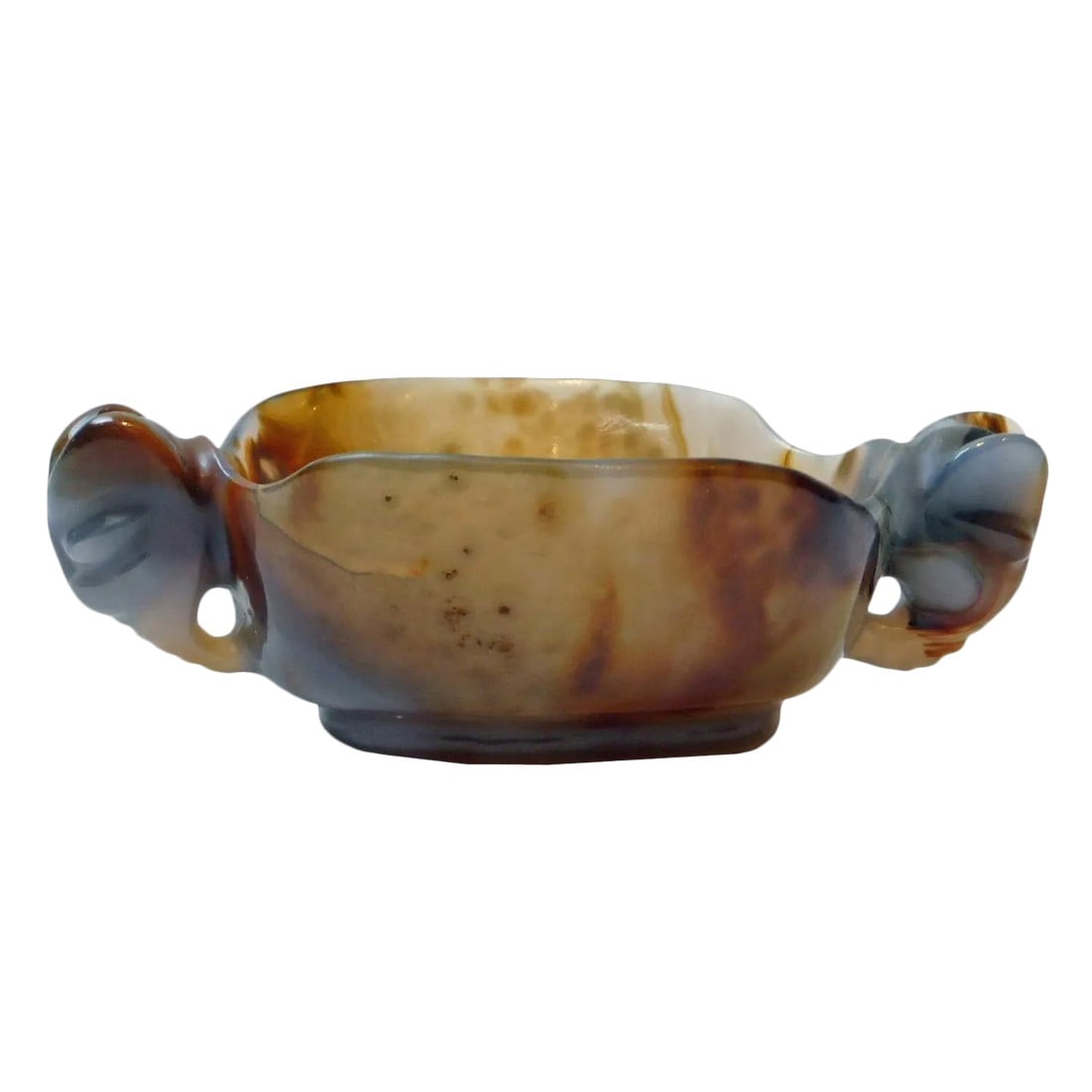 Hand Carved Ancient Style Natural Agate Stone Twin Elephant Head Wine Cup: Hand carved Chinese ancient wine cup, this drinking cup is made of natural agate stone, it's handle is decorated with two elephant head. unique in character, it is a great gift for any occasion and