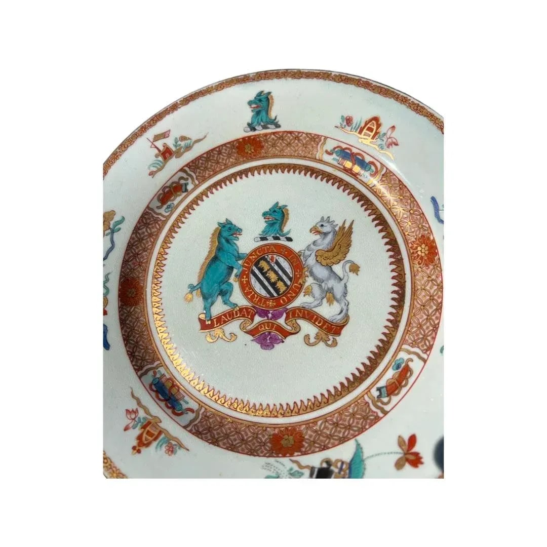 Pair, Chinese Export ââ‚¬ËœYonge' Armorial Porcelain Soup Plates - 4