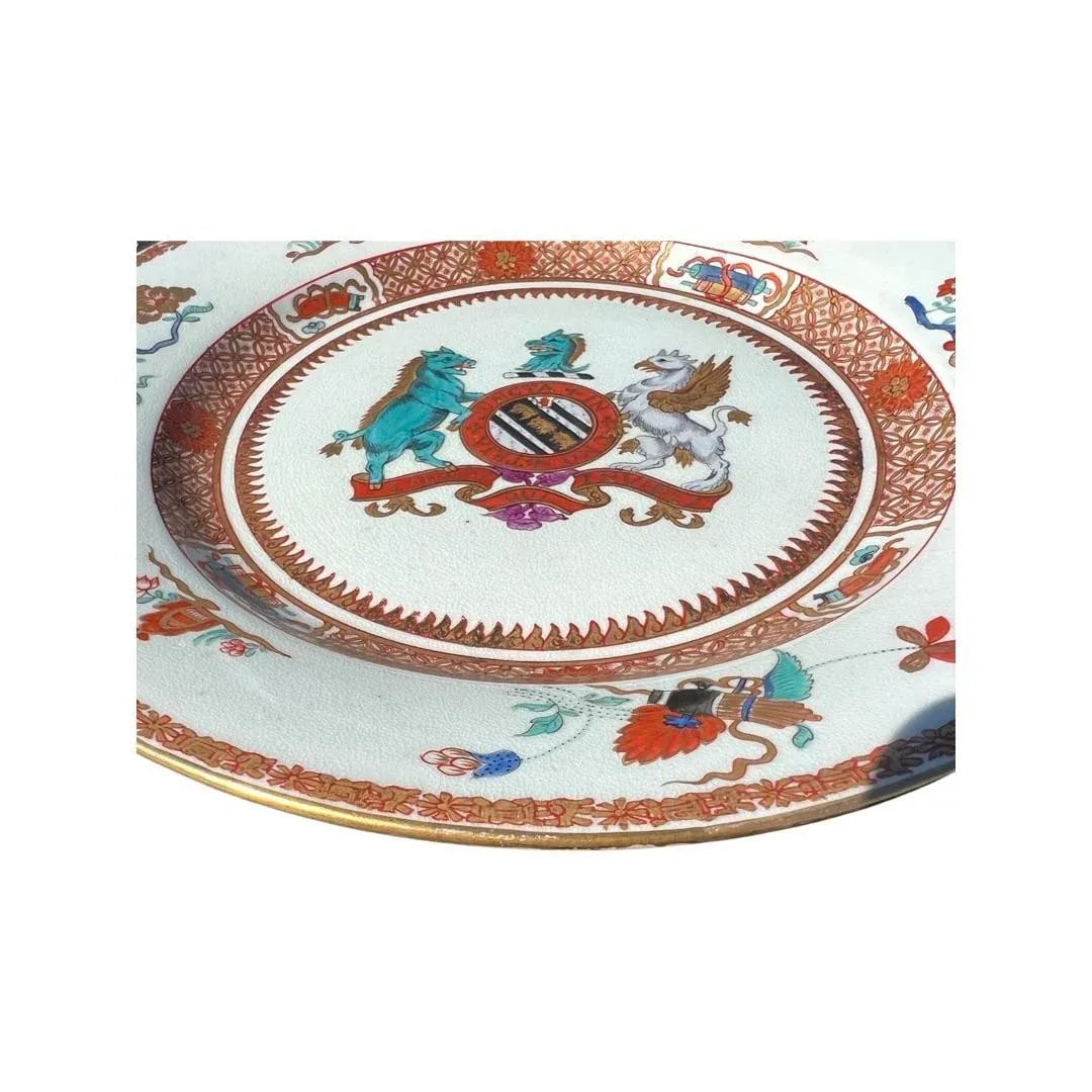 Pair, Chinese Export ââ‚¬ËœYonge' Armorial Porcelain Soup Plates - 7