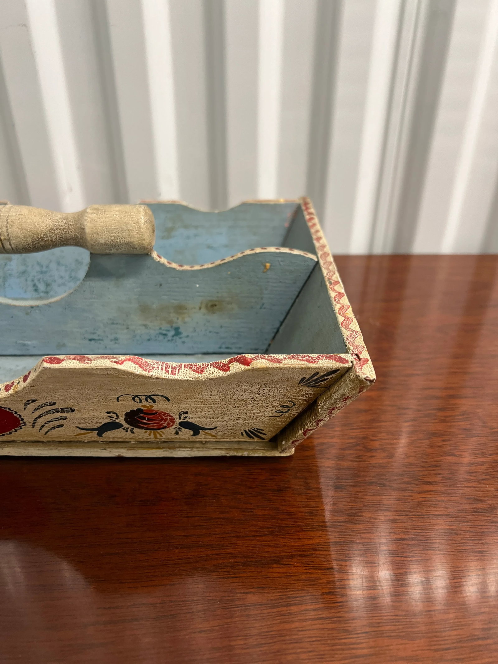 Fantastic American Paint Decorated Folk Art Cutlery Tray - Circa 1845 - 5