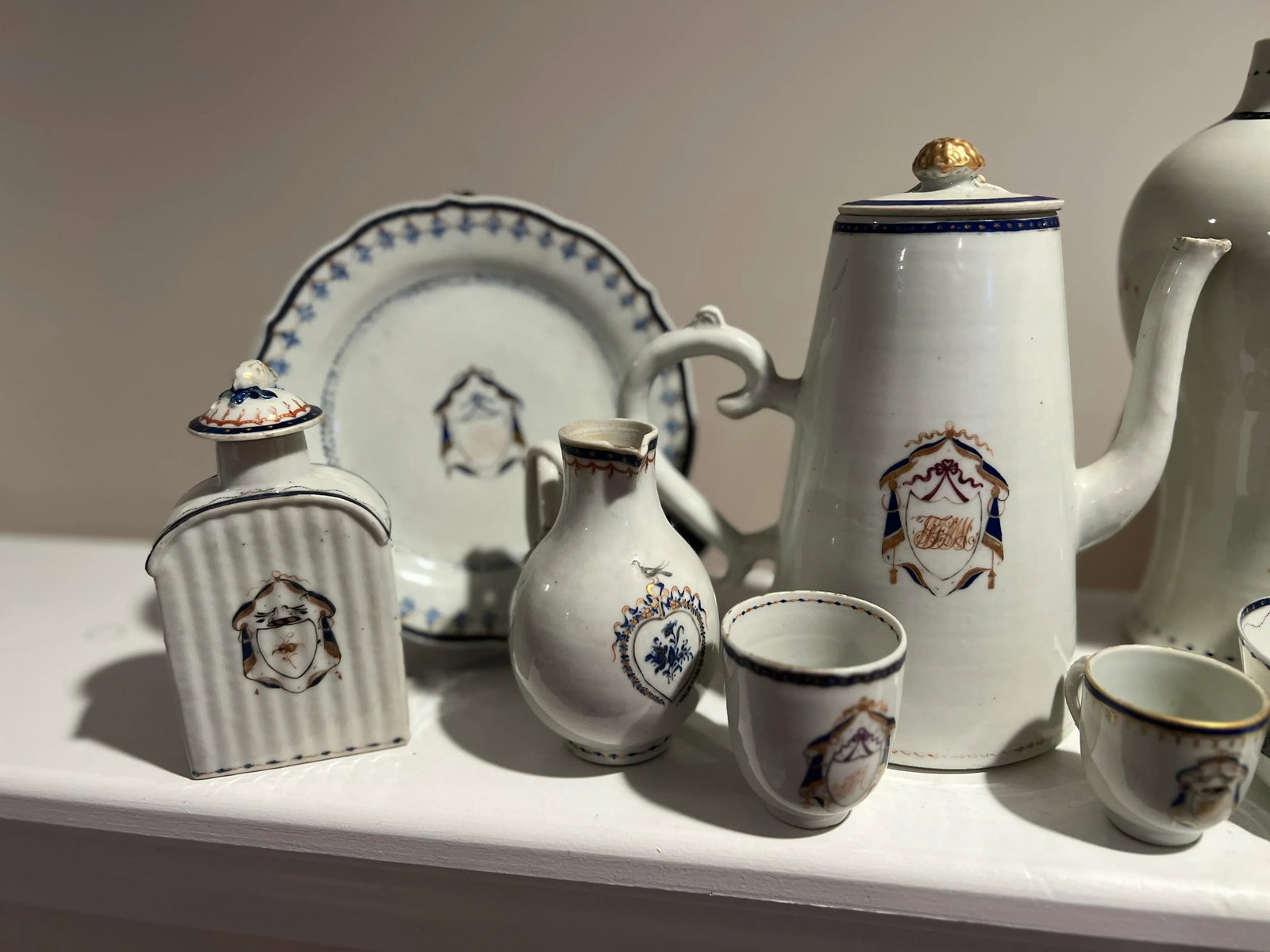 Instant Chinese Export Collection - 15 Piece Armorial Blue & White Grouping 18th C. - 3