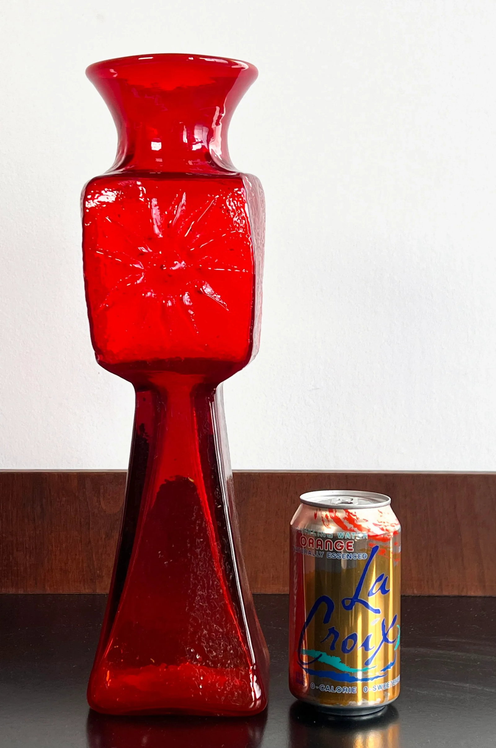Vintage Mid Century Modern Indiana Handcraft Red Glass Sunburst Vase - 5