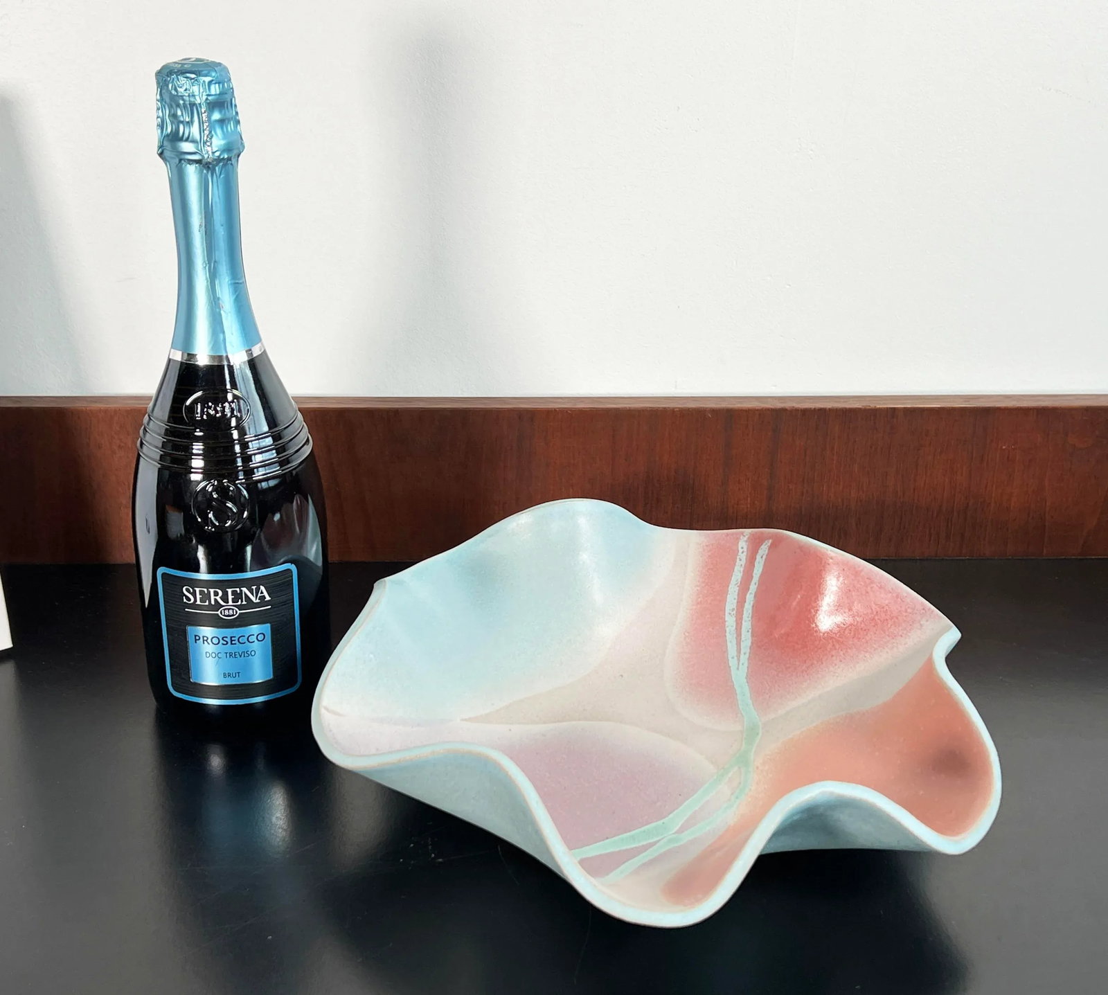 Vintage 1980's Postmodern Pastel Ruffled Centerpiece Bowl - 3