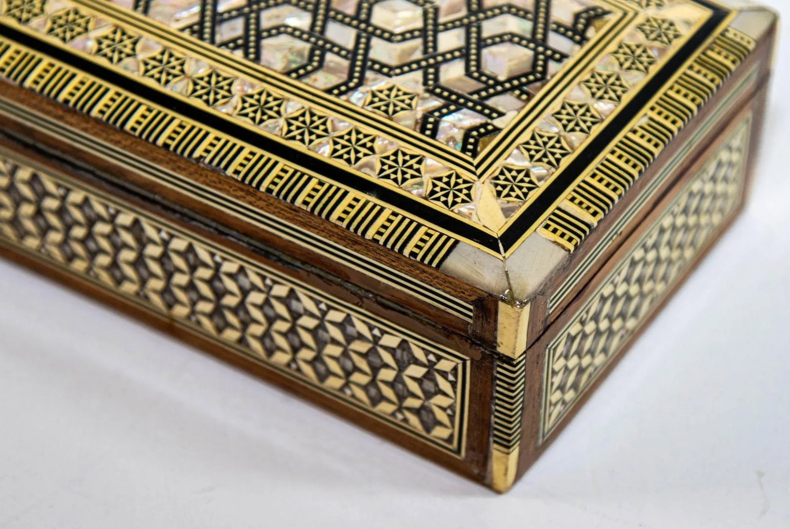 Middle Eastern Moorish Mother of Pearl Inlaid Marquetry Jewelry Box - 11