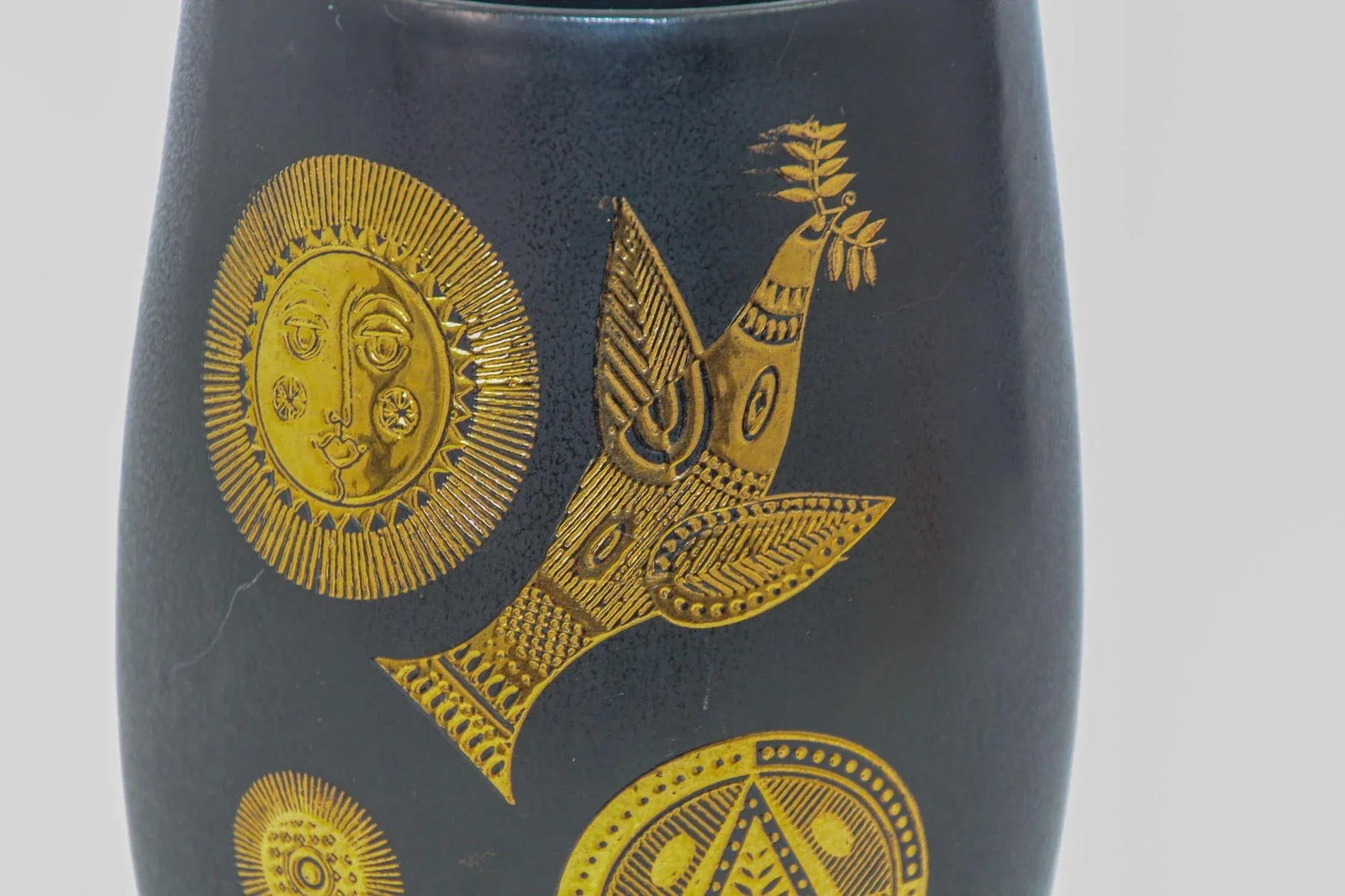 Georges Briard Black and Gold Ceramic Vase for Hyalyn 1960s Hollywood Regency - 6