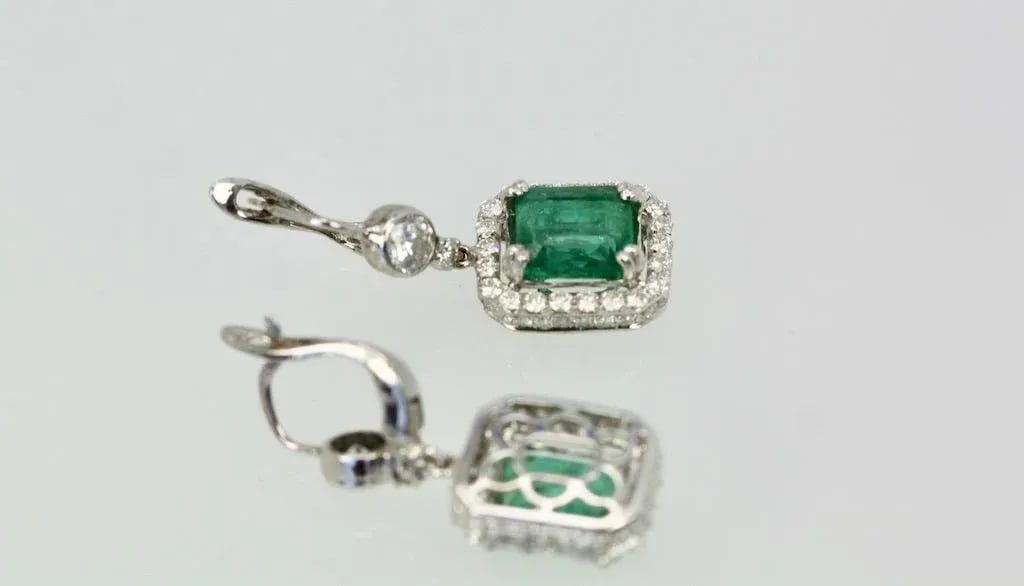 Emerald Diamond 18k Earrings - 2 Pieces - 7