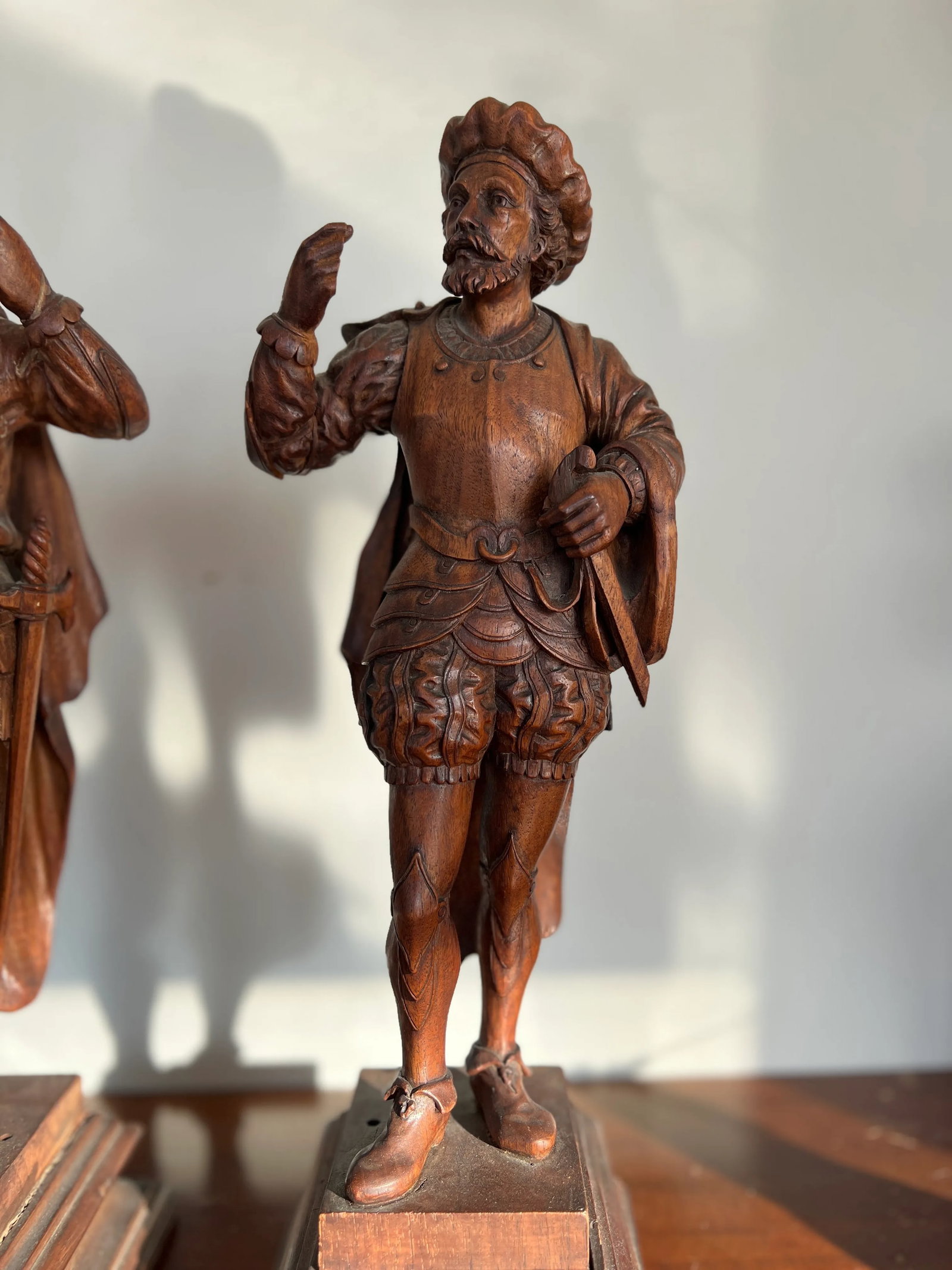 Pair, 19th Century Italian Renaissance Figural Spanish Soldiers or Landsknecht - 7