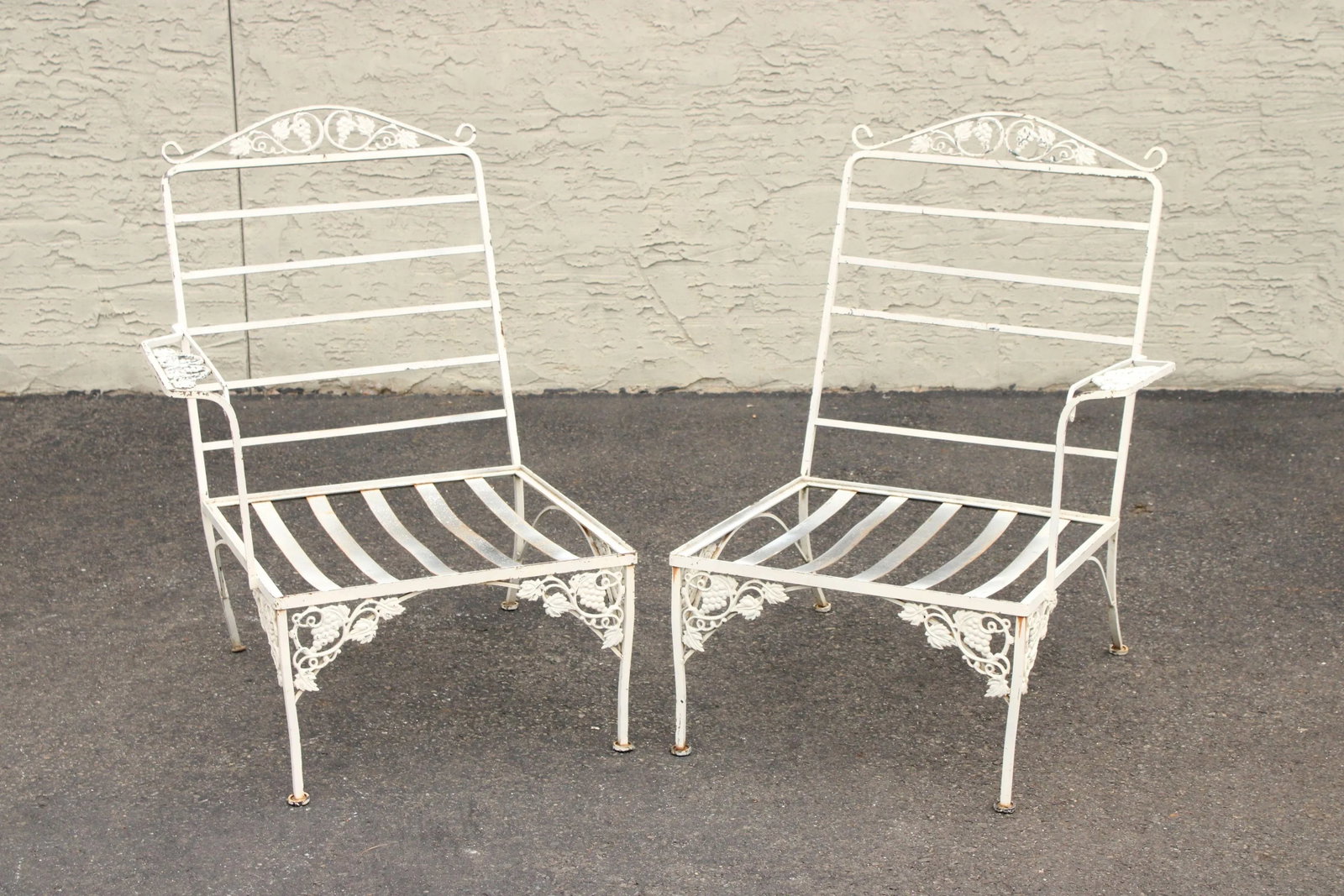 Vintage Quality Wrought Iron Three Piece Outdoor Patio Sofa - 11
