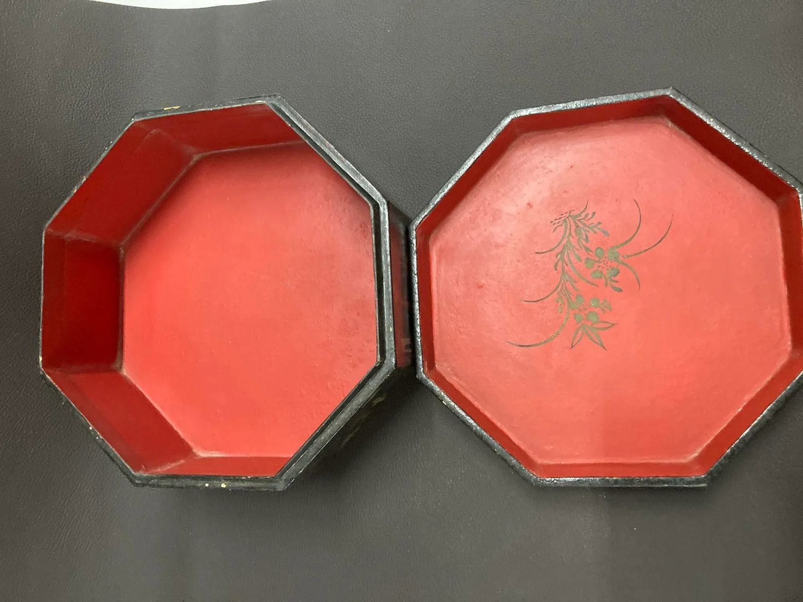 Large Chinese Tea Box Black Lacquered Gilt Hand Painted Octagonal Box 1940s - 12