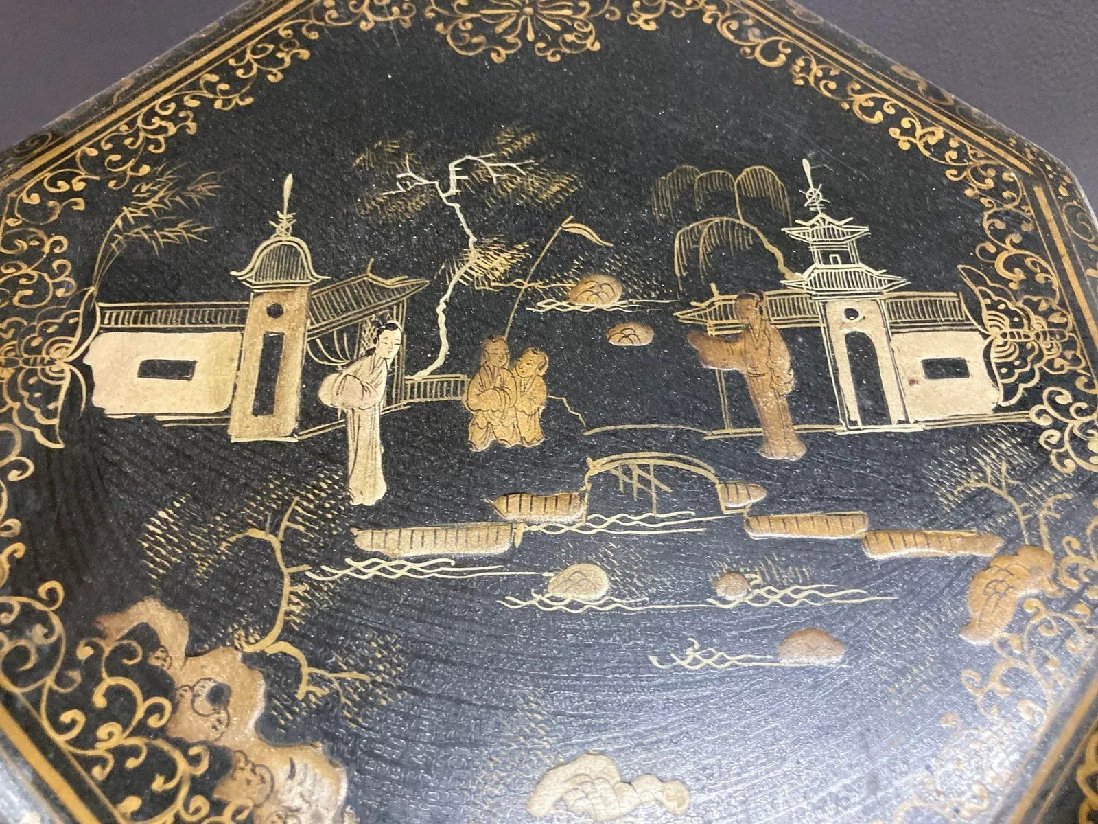 Large Chinese Tea Box Black Lacquered Gilt Hand Painted Octagonal Box 1940s - 3