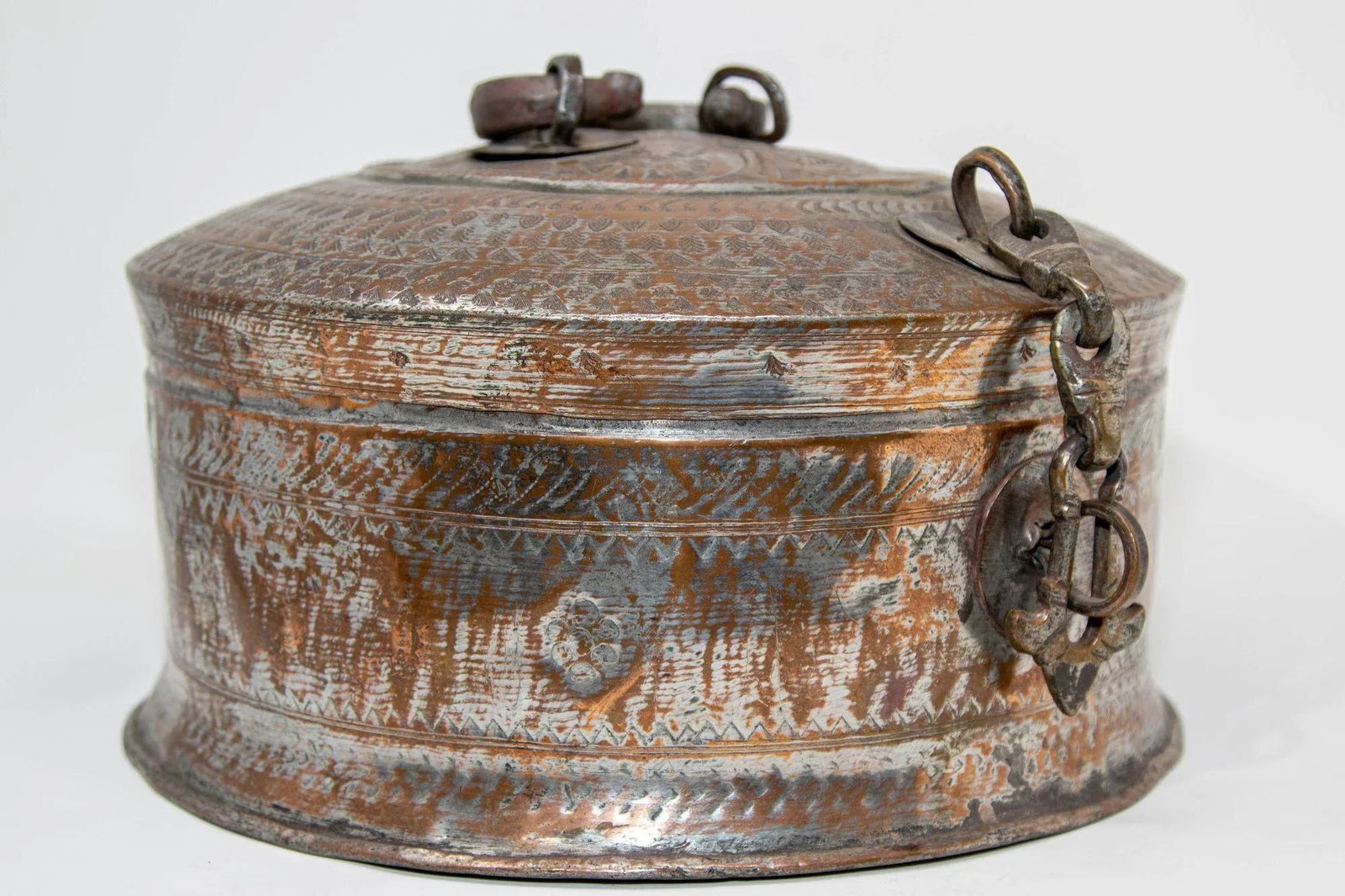 Antique South Asian Round Copper Bronze Box With Lid From India 19th C. - 2