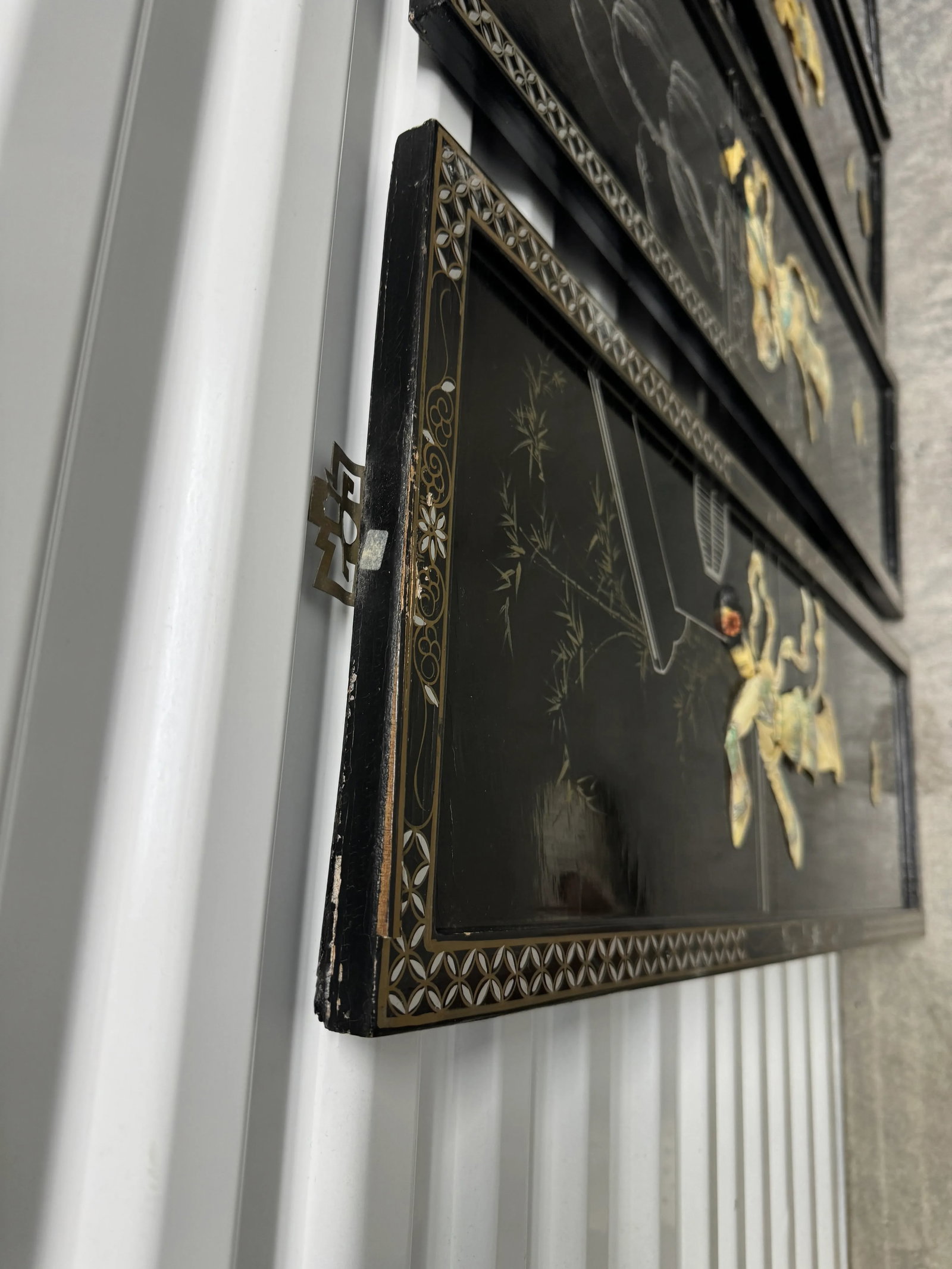 1950s Vintage Chinoiserie Geisha Asian Wall Panel Accents With Mother of Pearl Inlays - Set of 4, Fr - 10