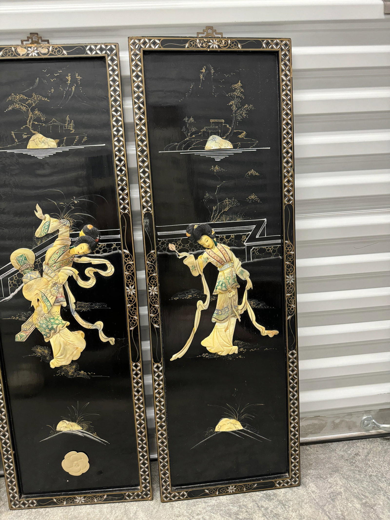 1950s Vintage Chinoiserie Geisha Asian Wall Panel Accents With Mother of Pearl Inlays - Set of 4, Fr - 5