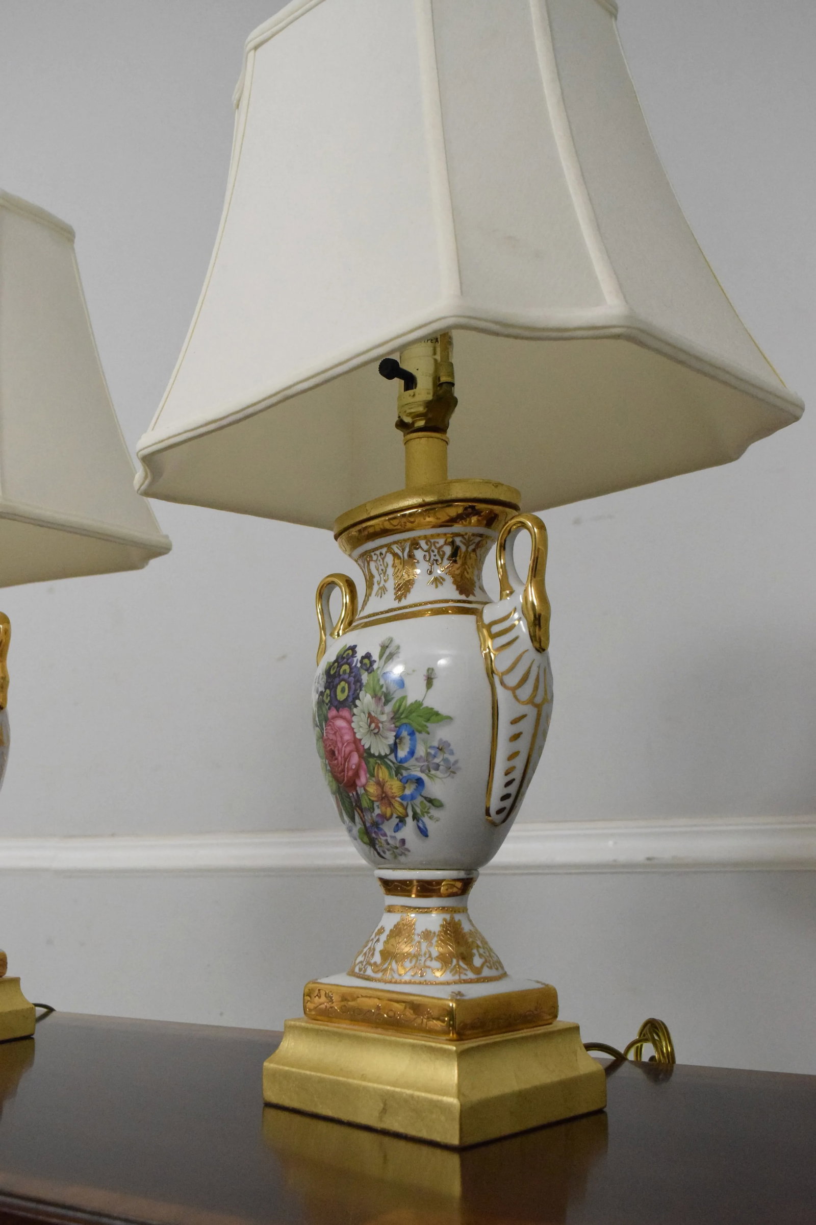 Pair Frederick Cooper Floral Regency Urn Table Lamps - 9