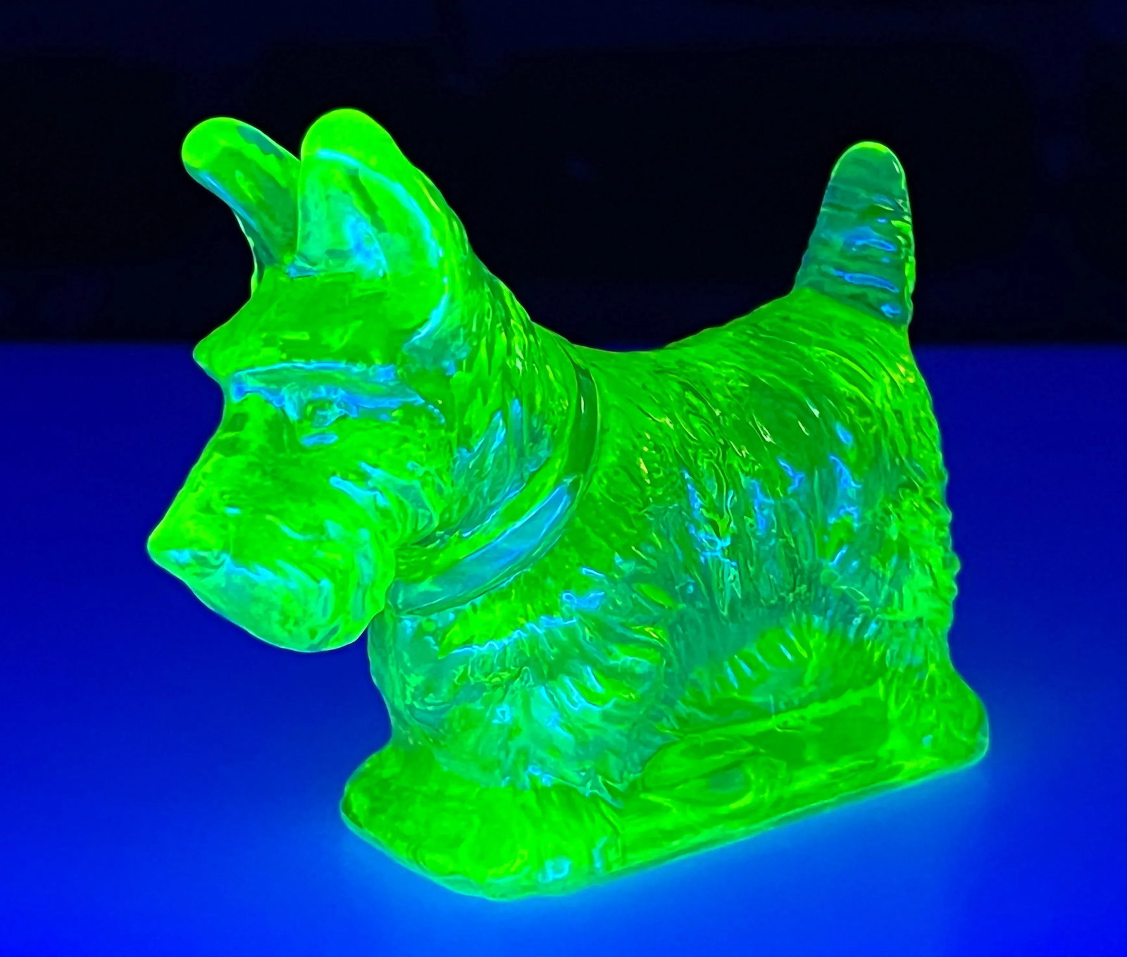 Rare 1930's Yellow Vaseline / Uranium Glass Scottie Dog Paperweight - 6