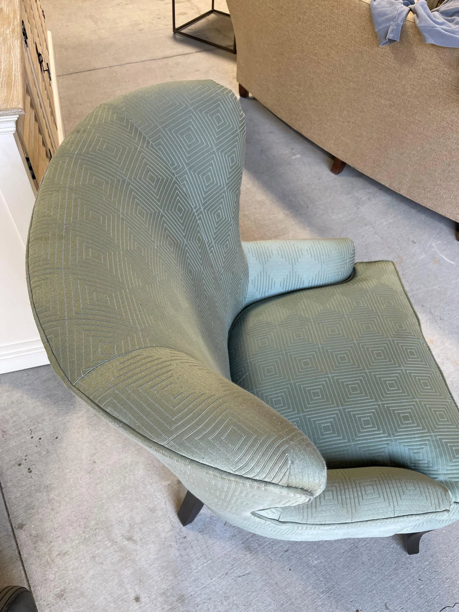 Wing Back Style Chair in an Aqua Color Fabric, 21st Century - 4