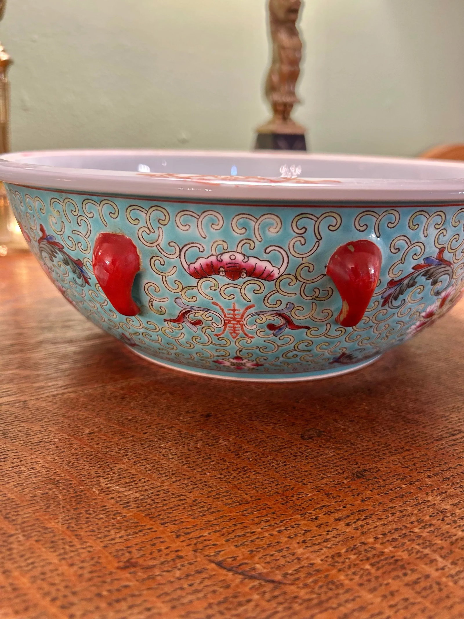 Mid to Late 20th Century Chinoiserie Famille Rose Mun Shou Porcelain Dinnerware Serving Set of 18 Pi - 8