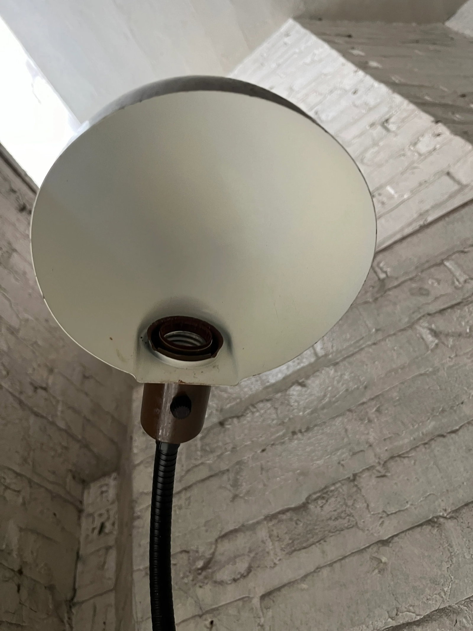 1970s Brown Gooseneck Floor Lamp by Underwriters Laboratories - 9