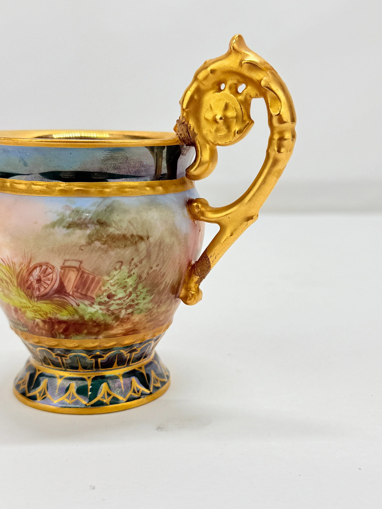 19th Century, Sevres Style "Battle of Waterloo" Porcelain Cup - Signed Desprez - 5