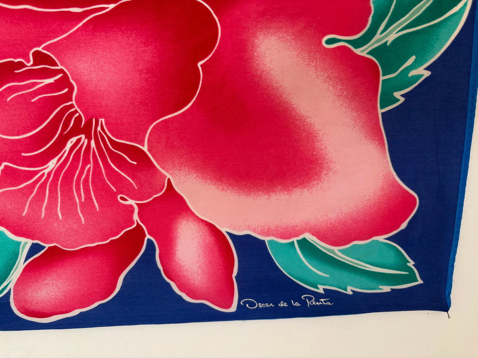 Oscar De La Renta Vivid Floral Tropical Silk Scarf - 7