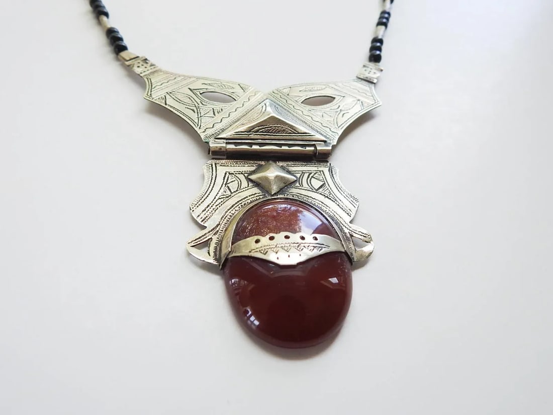 Vintage Tribal Carnelian and Silverplate Necklace - 2