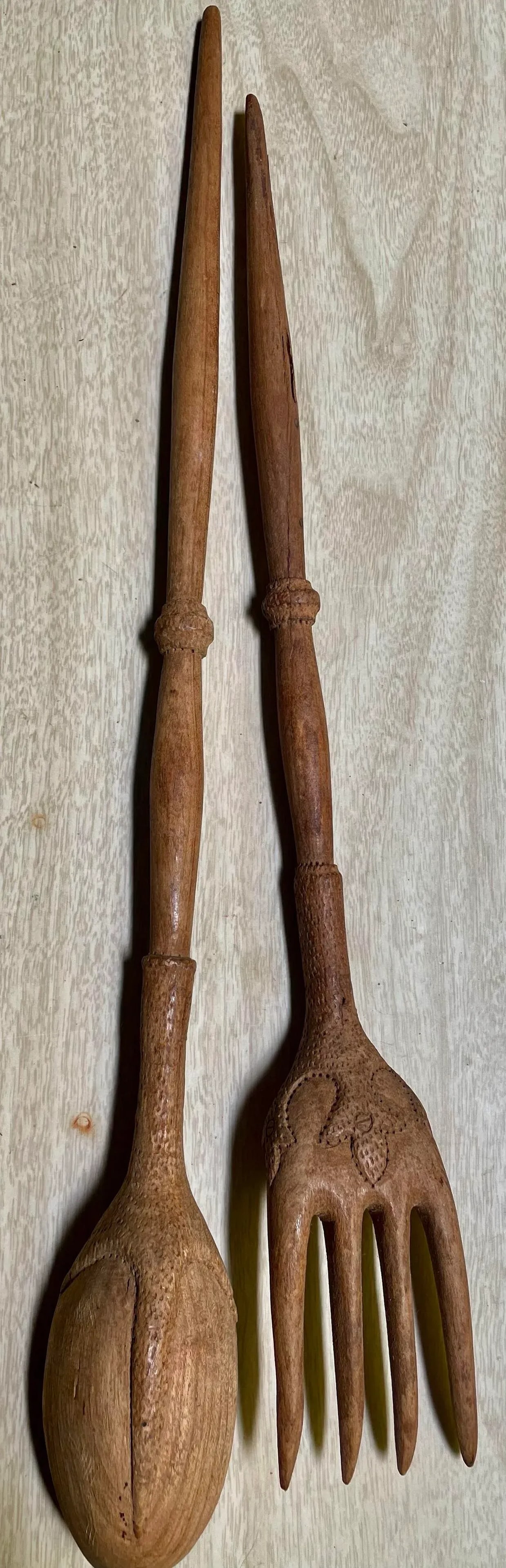 Mid 20th Century Hand Carved Country French Salad Spoon & Fork Folk Art Claw Talon- A Pair - 3