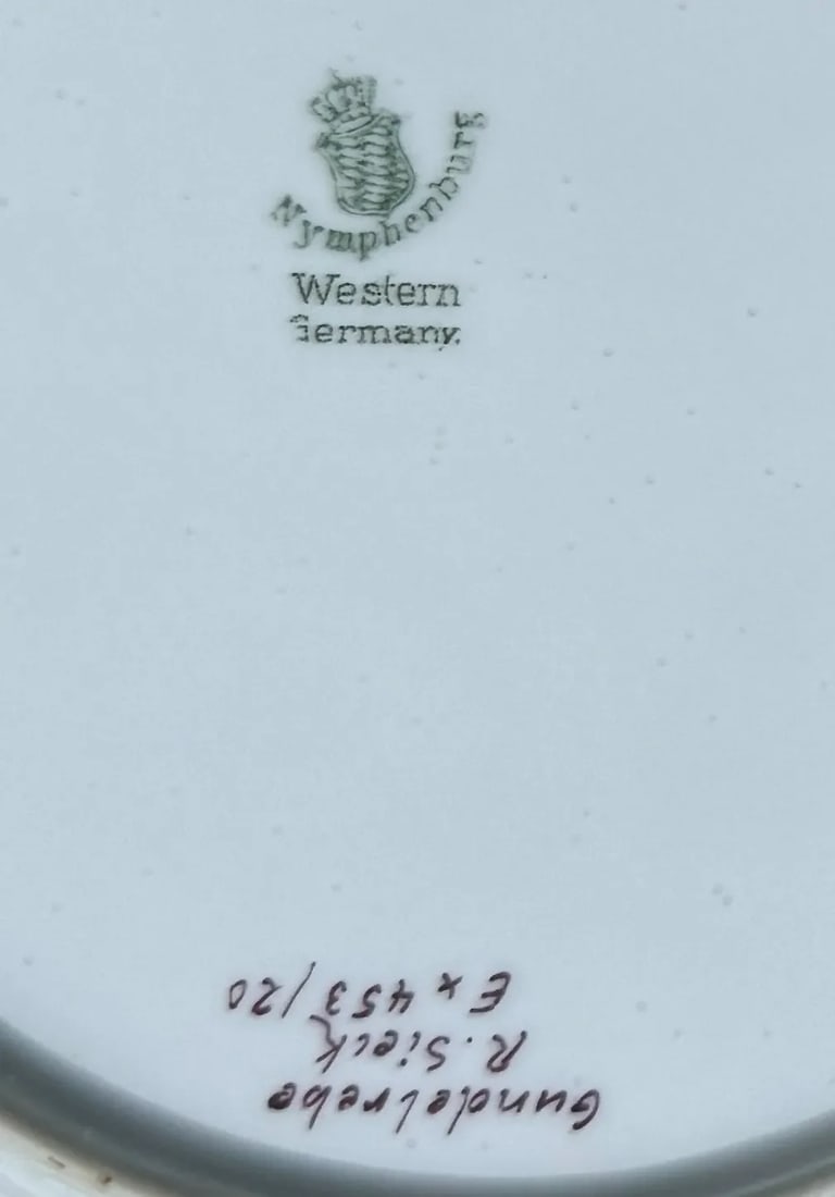 Four Nymphenburg Porcelain Botanical Plates - 10