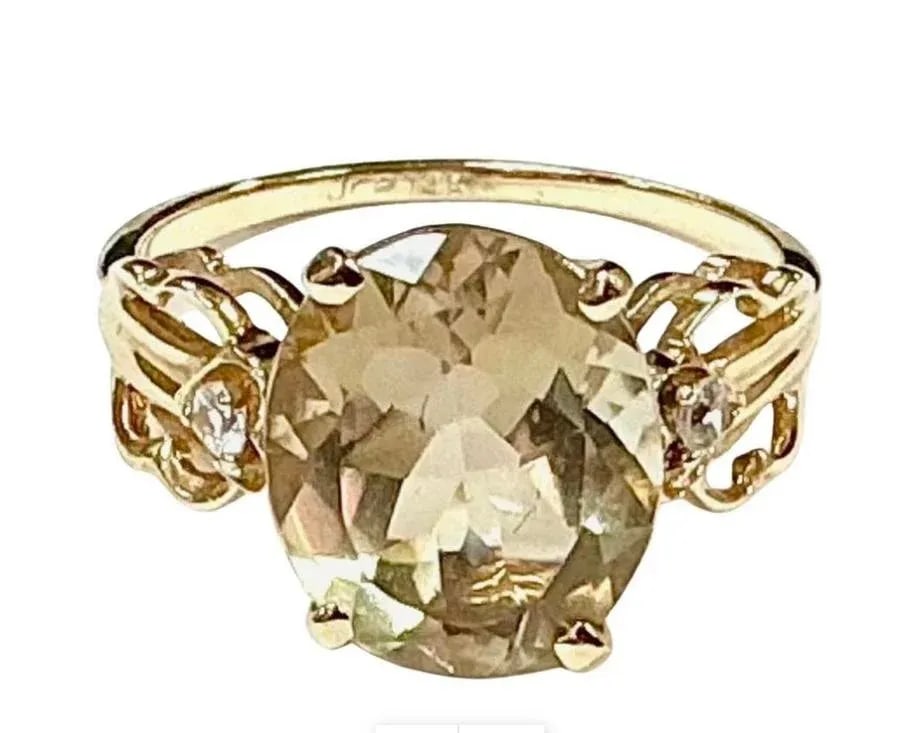 Quartz and Diamond 14k Yellow Gold Ring - 8