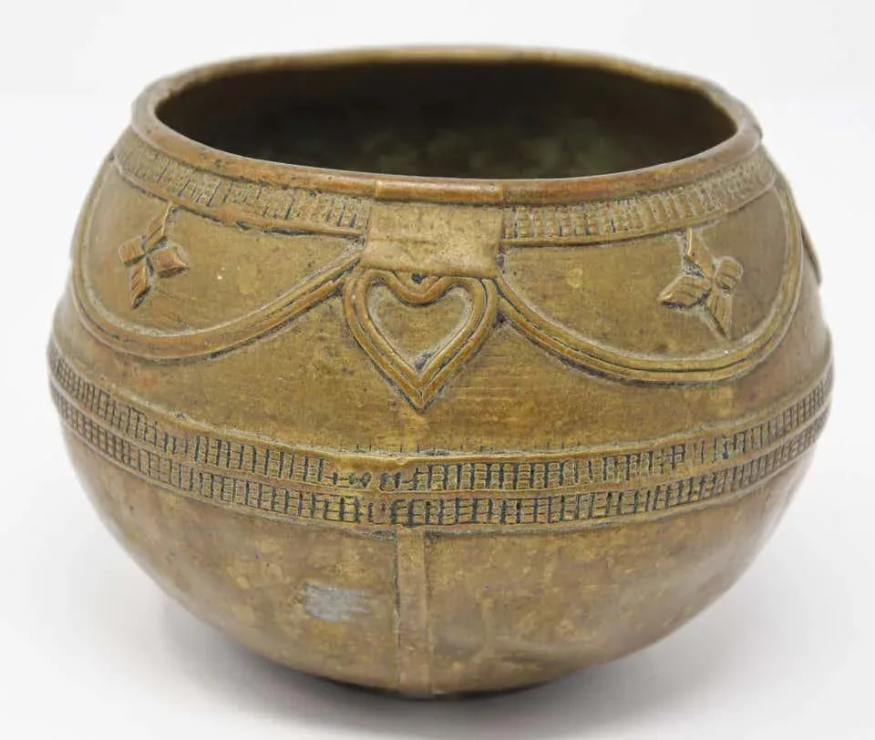 Antique Cast brass Measuring Bowl from Northern India - 8