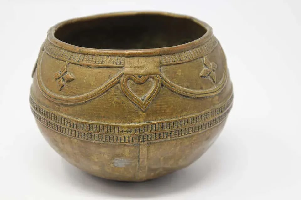 Antique Cast brass Measuring Bowl from Northern India - 9