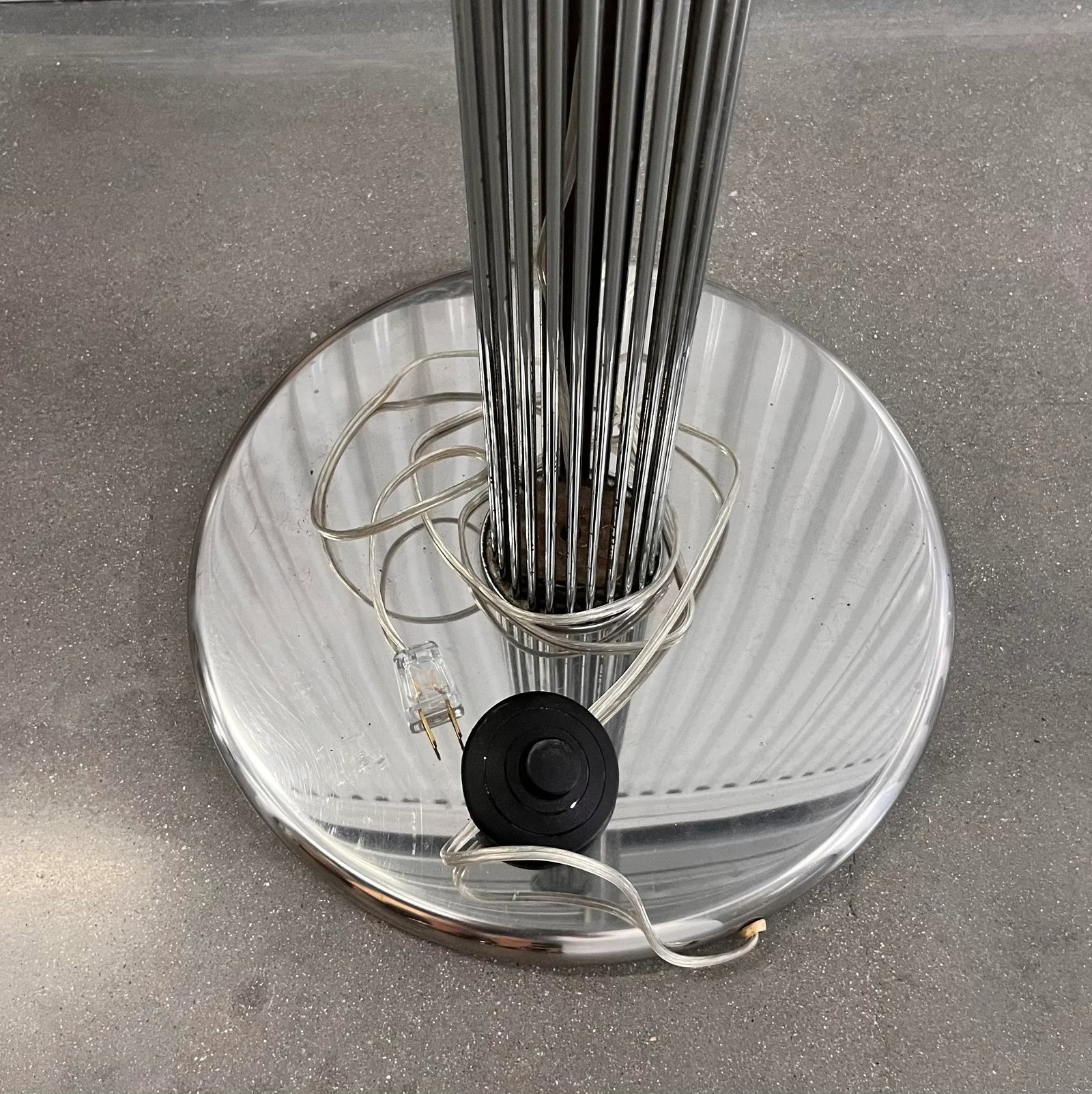 Mid Century Modern Luigi Massoni Guzzini Italian Chrome Tubular Floor Lamp - 12