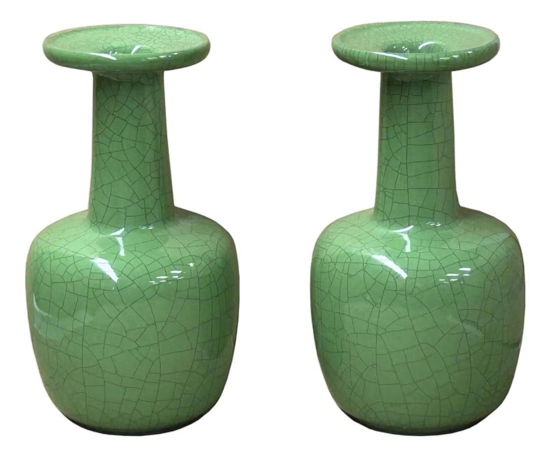 Pair Orient Crackle Pattern Verdant Green Color Pottery Ceramic Vases: Elevate your home decor with this exquisite pair of vintage ceramic vases, each a testament to timeless craftsmanship. Handmade and adorned with a captivating crackle pattern beneath a lush green
