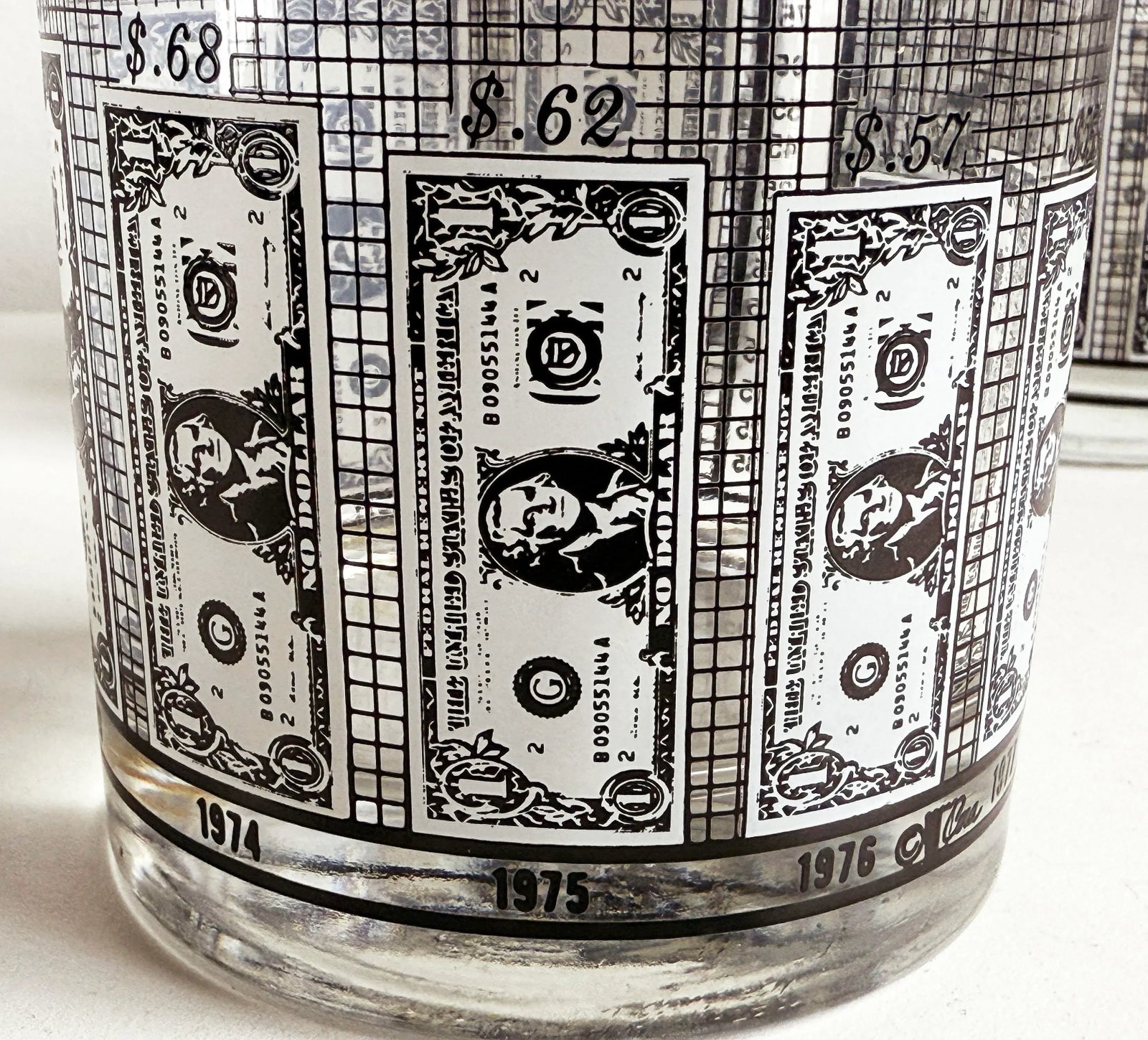 Vintage 1970s Financial 'Shrinking Dollar' Whiskey Glasses With Gold Rim - Set of 4 - 5