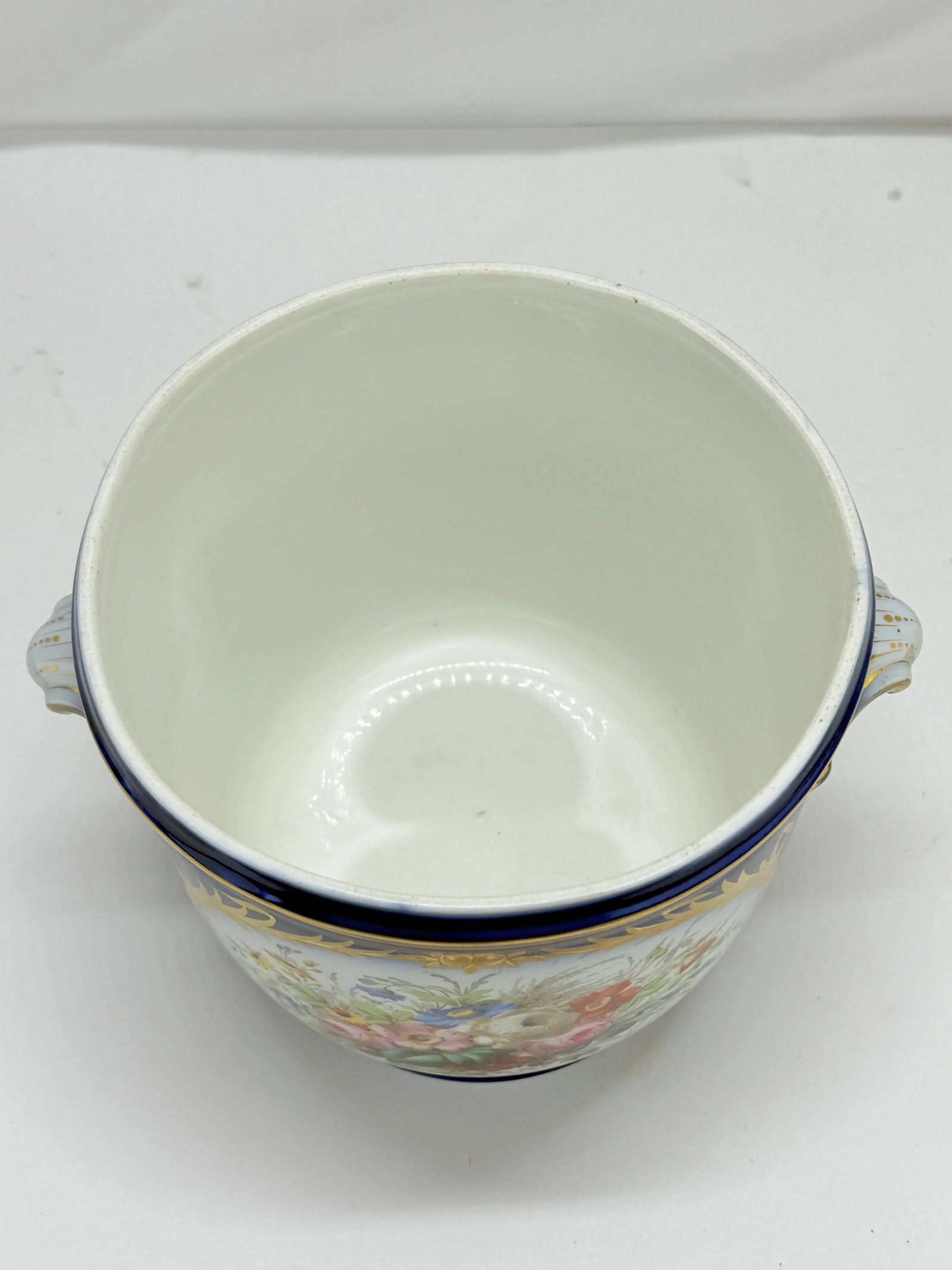 19th Century, Sevres Cobalt Porcelain & Hand Painted Jardiniere or Cache Pot - 11