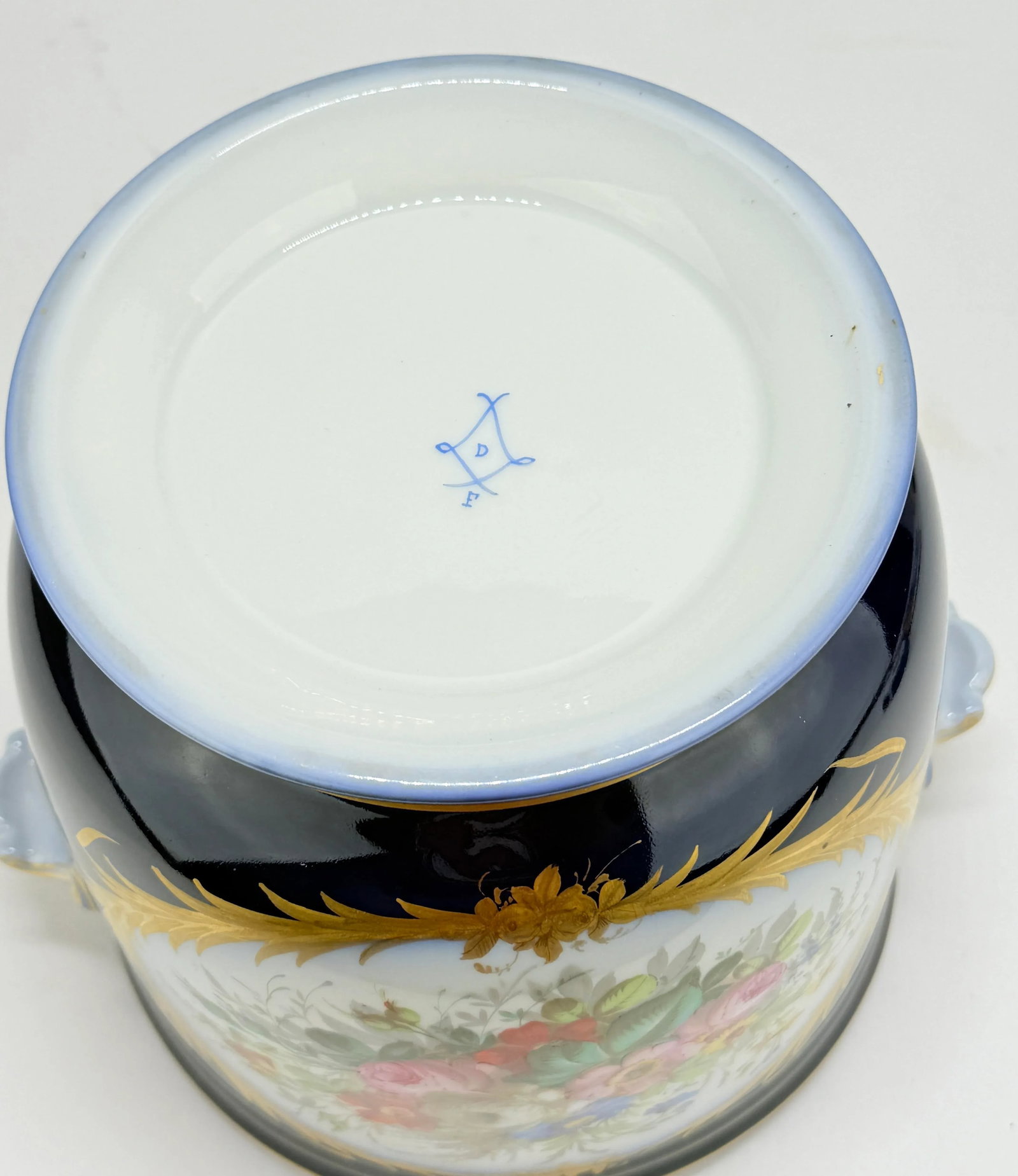 19th Century, Sevres Cobalt Porcelain & Hand Painted Jardiniere or Cache Pot - 8