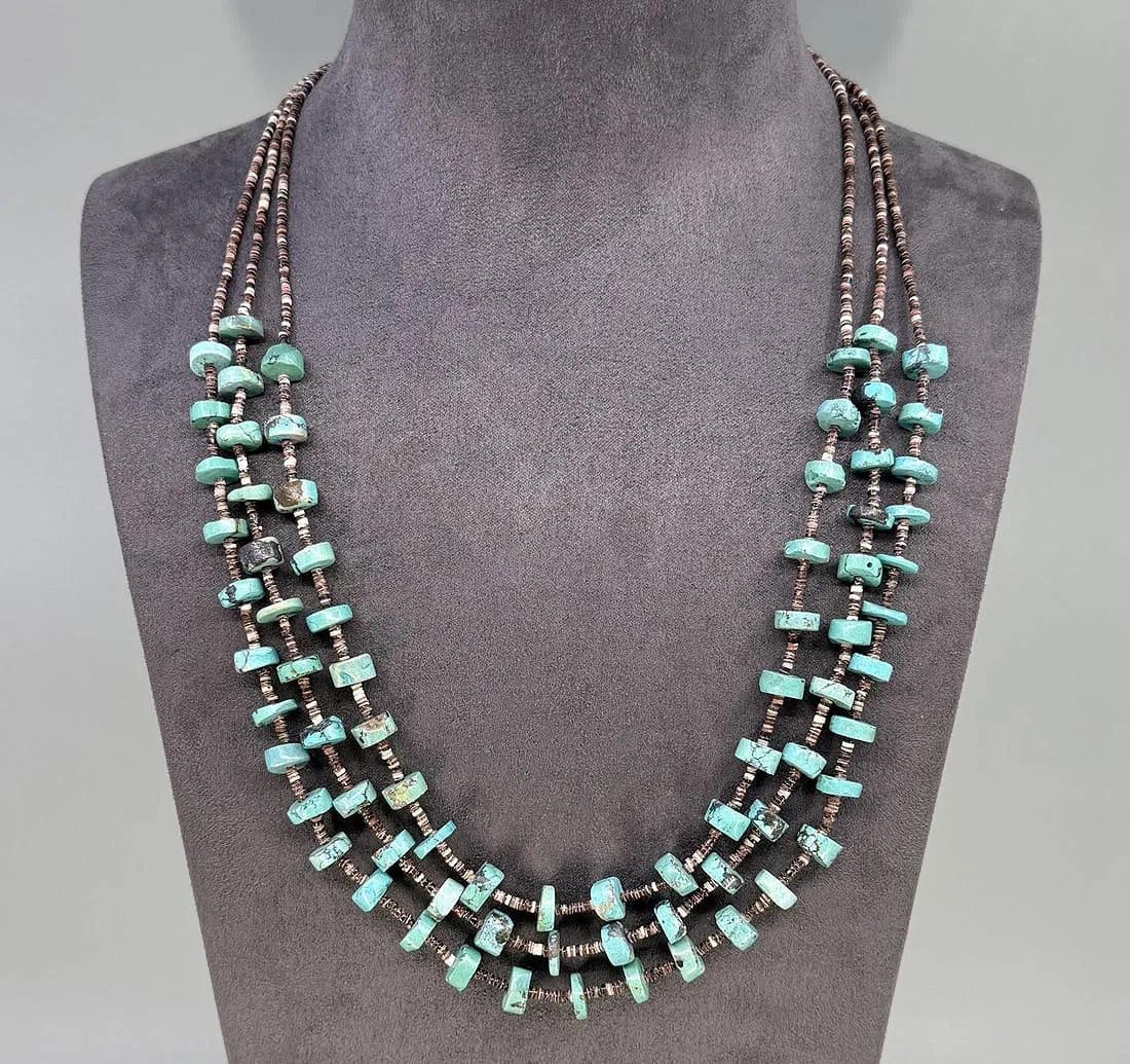Late 20th Century Turquoise Shell Hieshi Beaded Multi Strand Necklace - 6