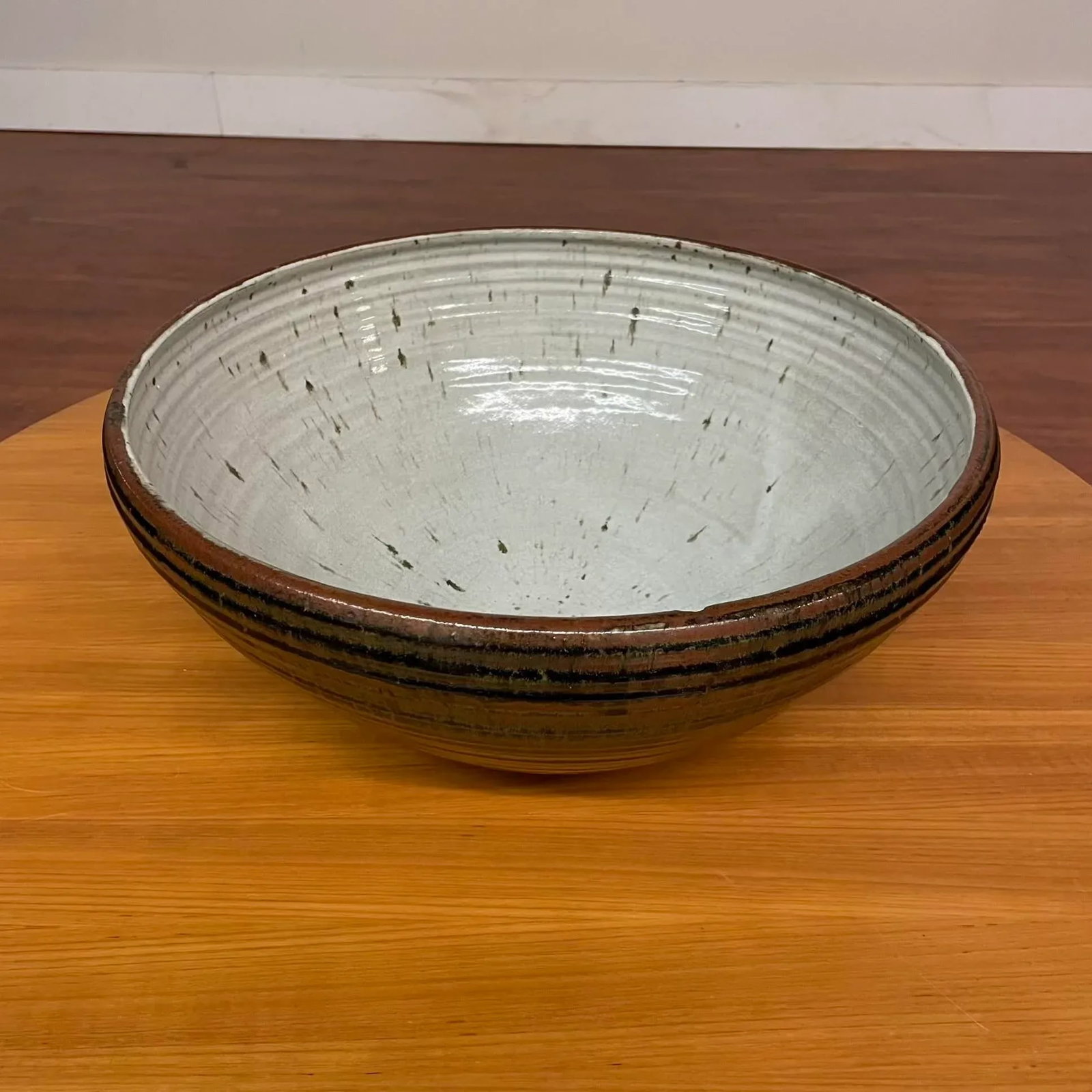 Oversized Studio Pottery Bowl With Earth-Toned Glaze - Mid Century - 4