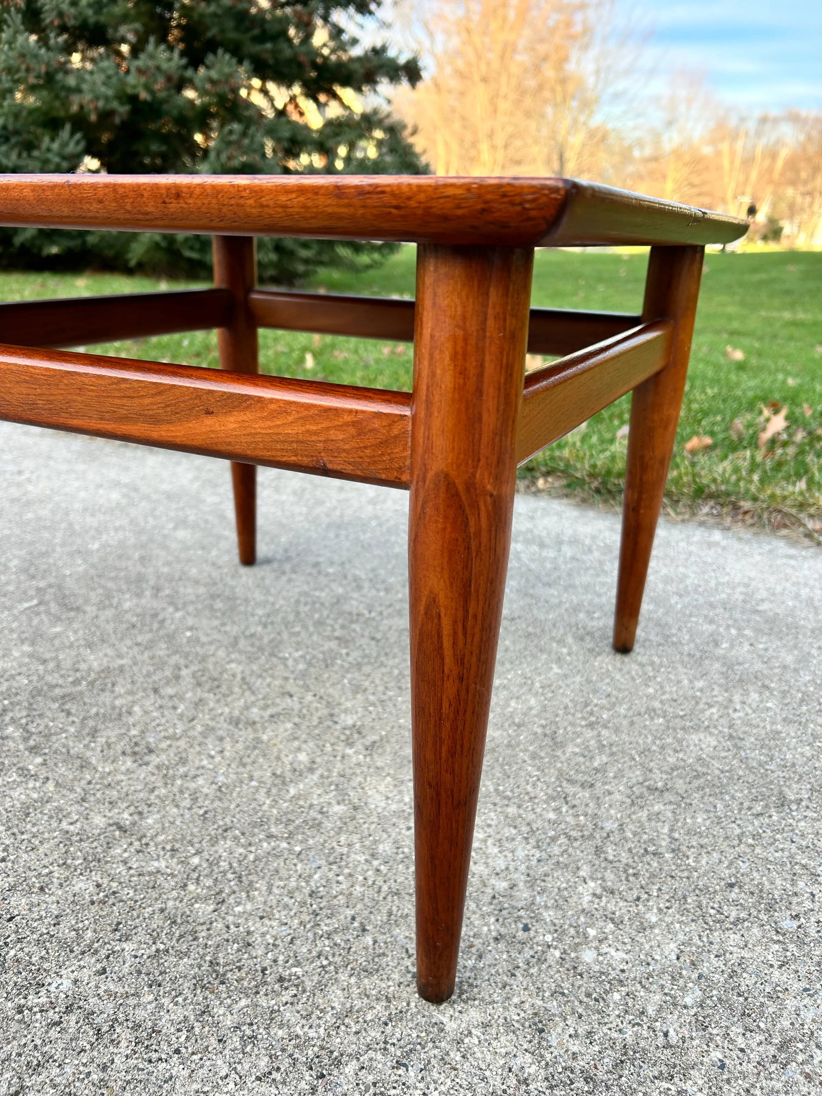Mid 20th Century Modern Walnut Side Table by Heritage - 6
