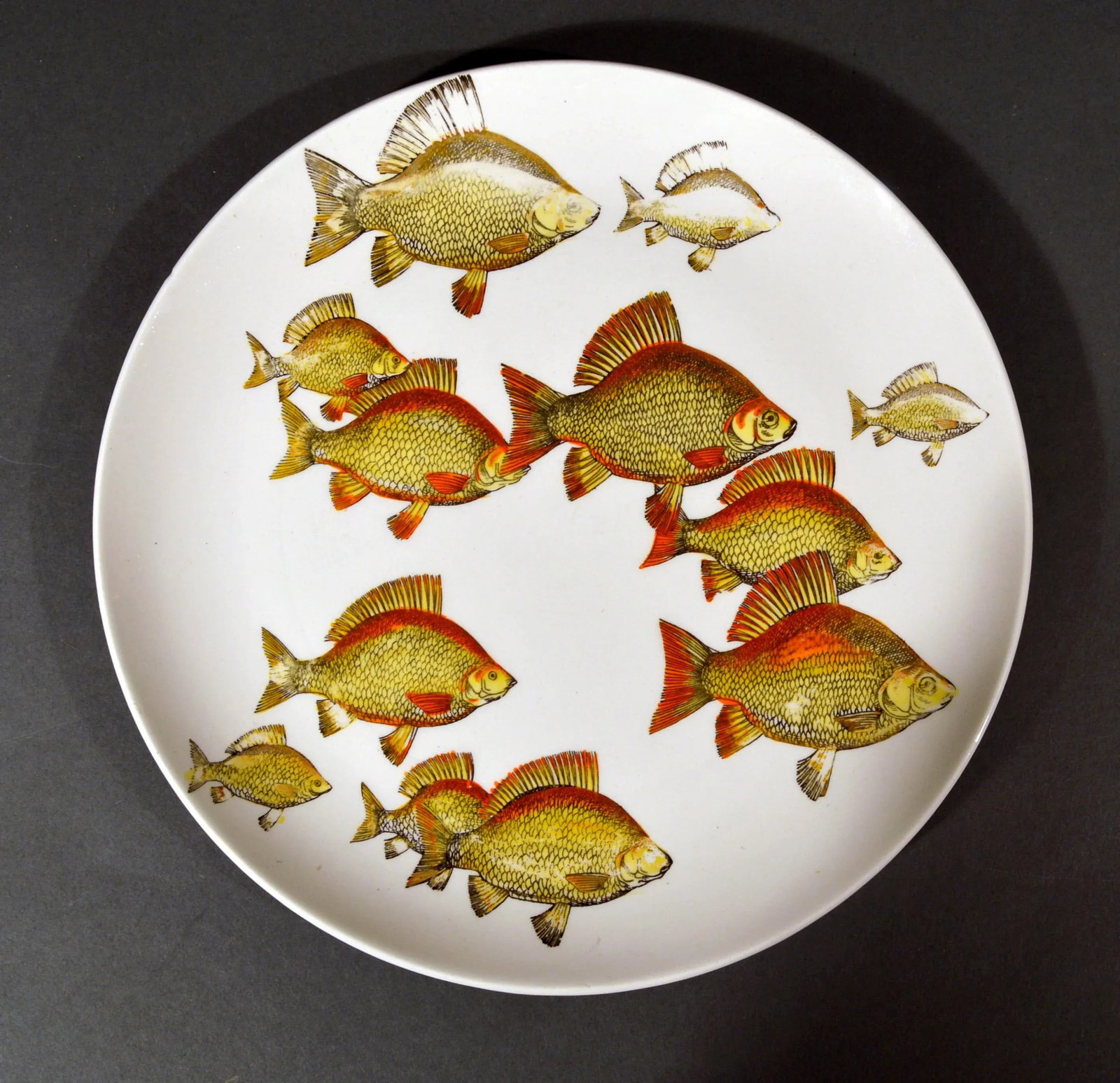Piero Fornasetti Fish Plates, Pesci Pattern or Passage of Fish, Numbered # 2 & 3 - a Pair - 8