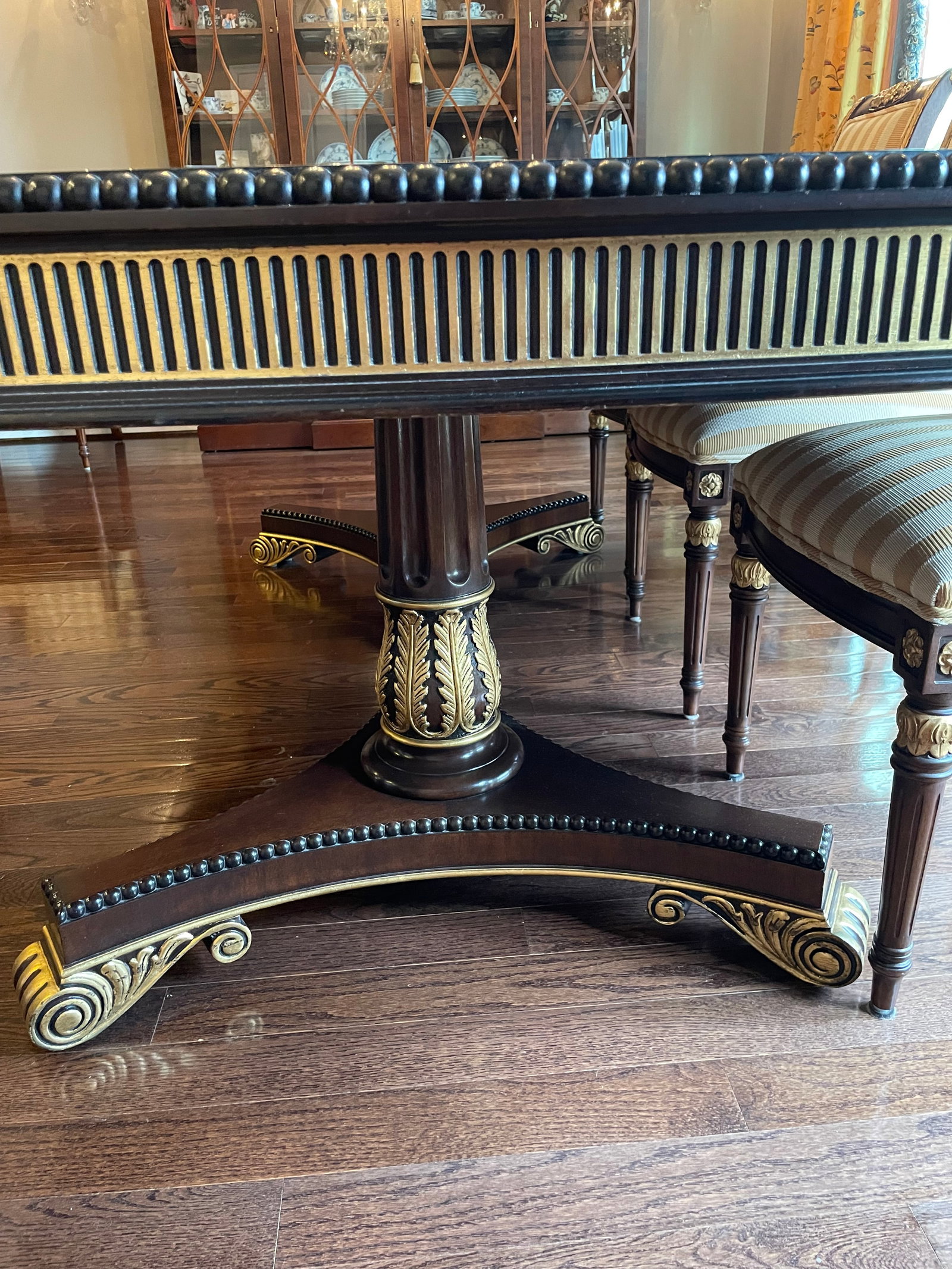 1990s Ej Victor Regency Mahogany Chippendale Dining Room Table and Set of 14 Chairs With by Gold Lea - 16