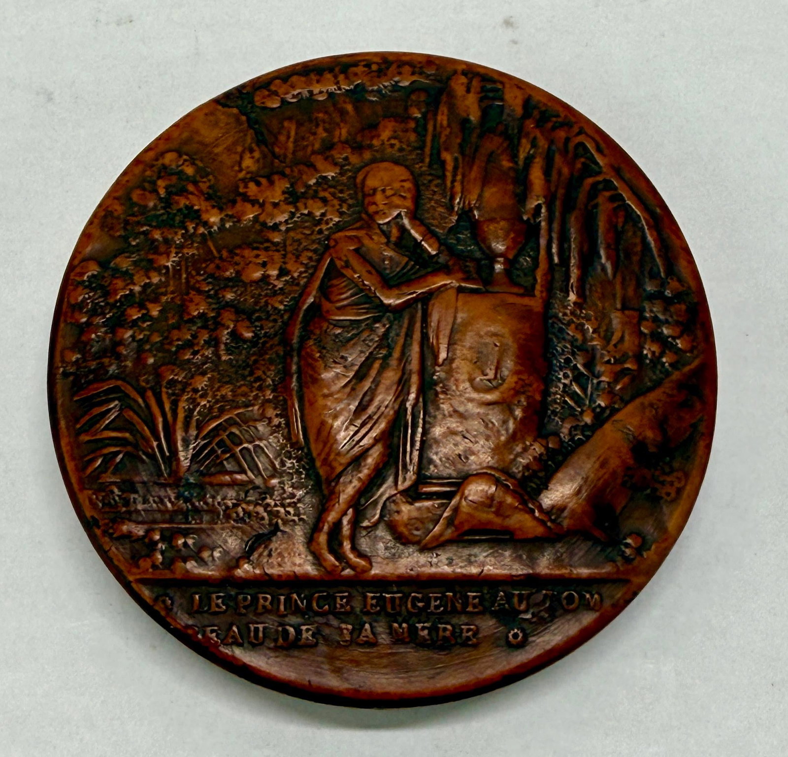 19th C. French Carved Boxwood Snuff Box, Prince Eugene at His Mother's Tomb - 2