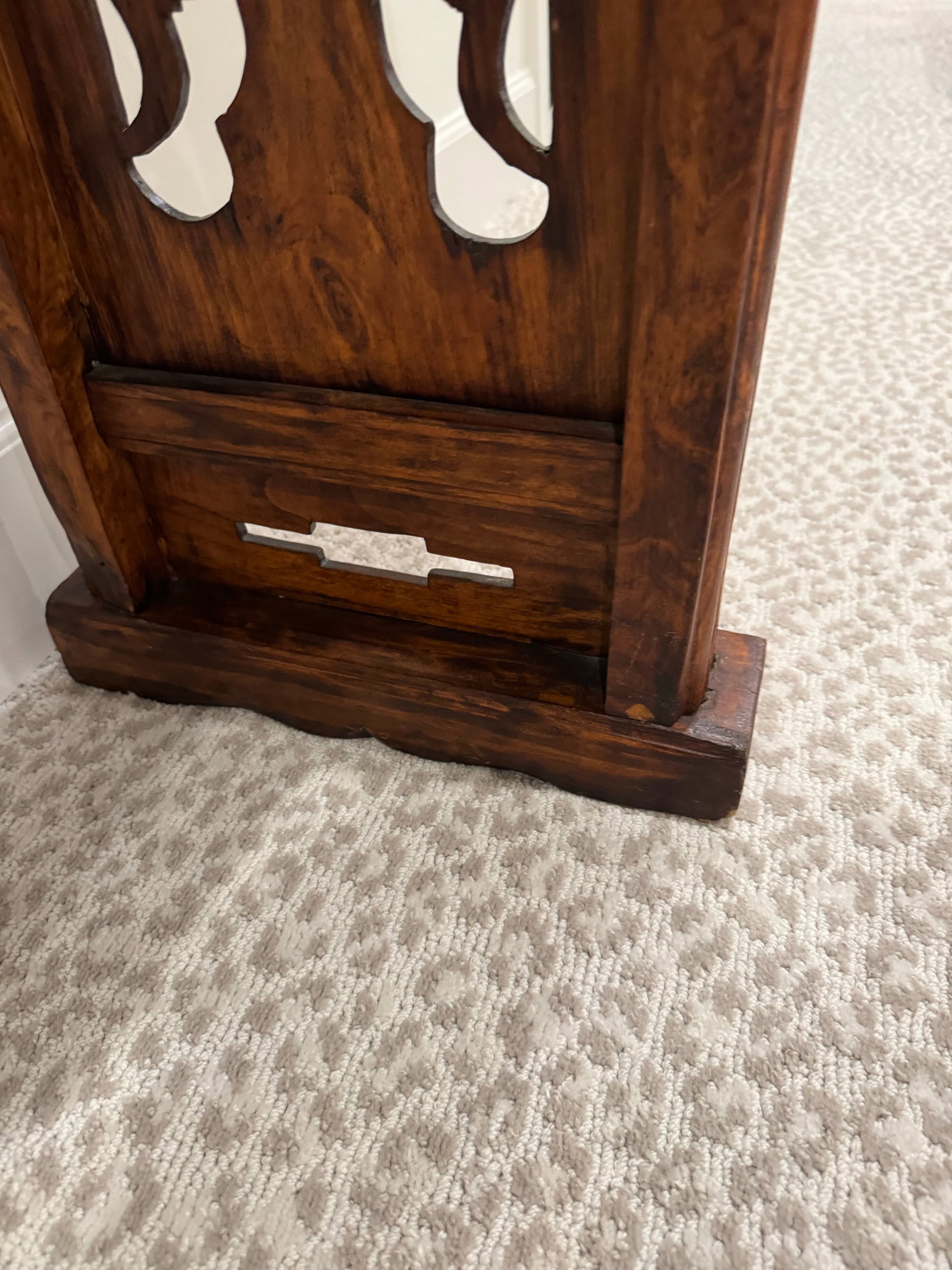 Hand-Carved Chinese Elm Altar Console Table - Cloud Scroll Carvings - Early 20th Century - 9