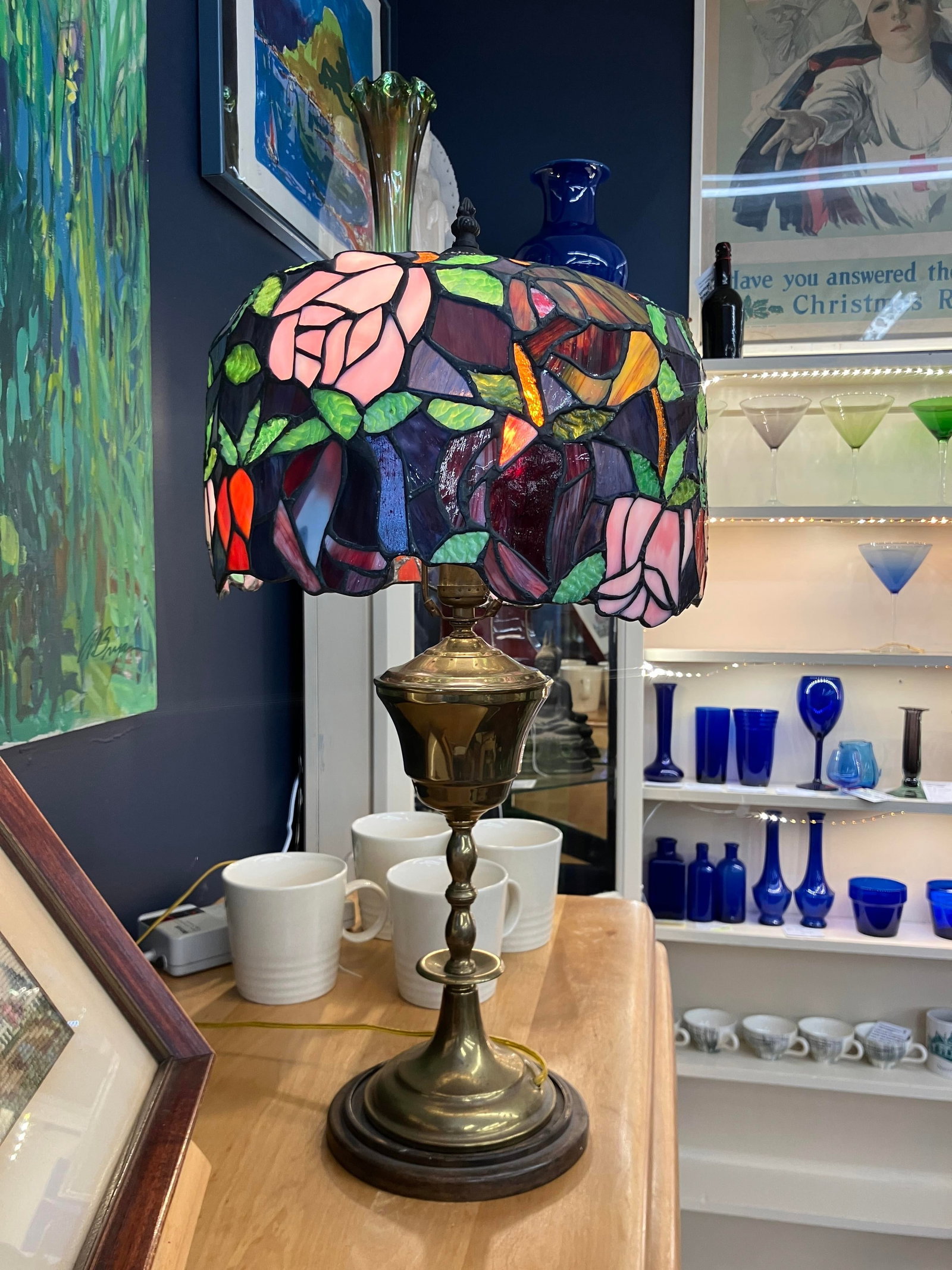 Late 20th Century Tiffany-Style Stained Glass Lamp - 12