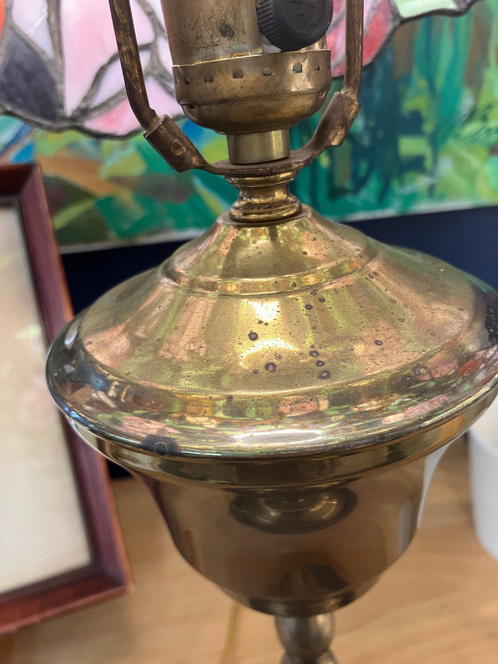 Late 20th Century Tiffany-Style Stained Glass Lamp - 8