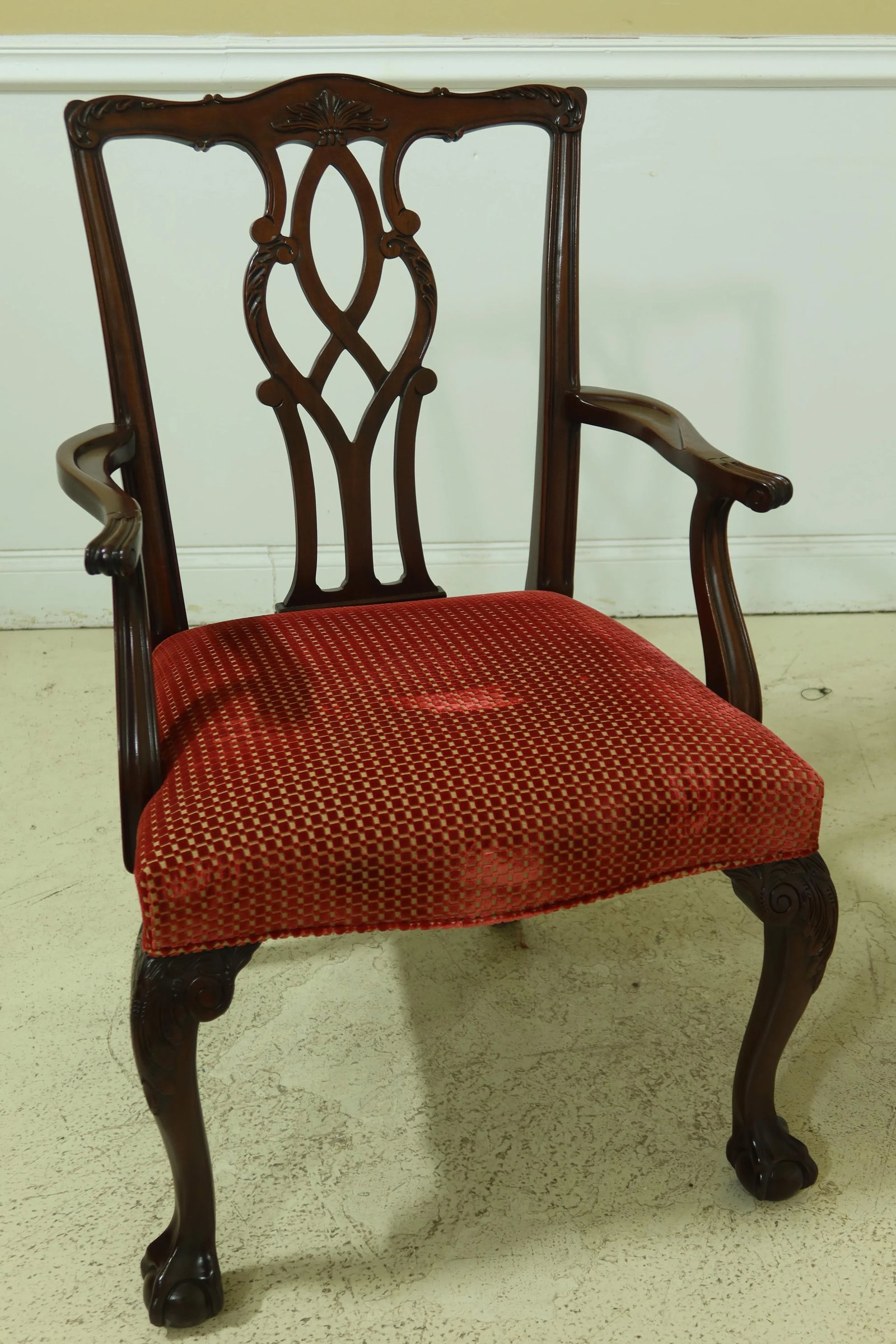 Set of 8 Kindel Chippendale Mahogany Dining Room Chairs - 2