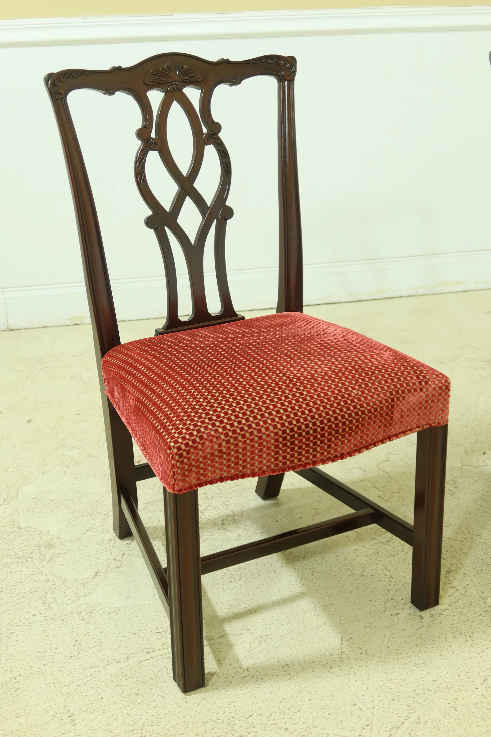 Set of 8 Kindel Chippendale Mahogany Dining Room Chairs - 7