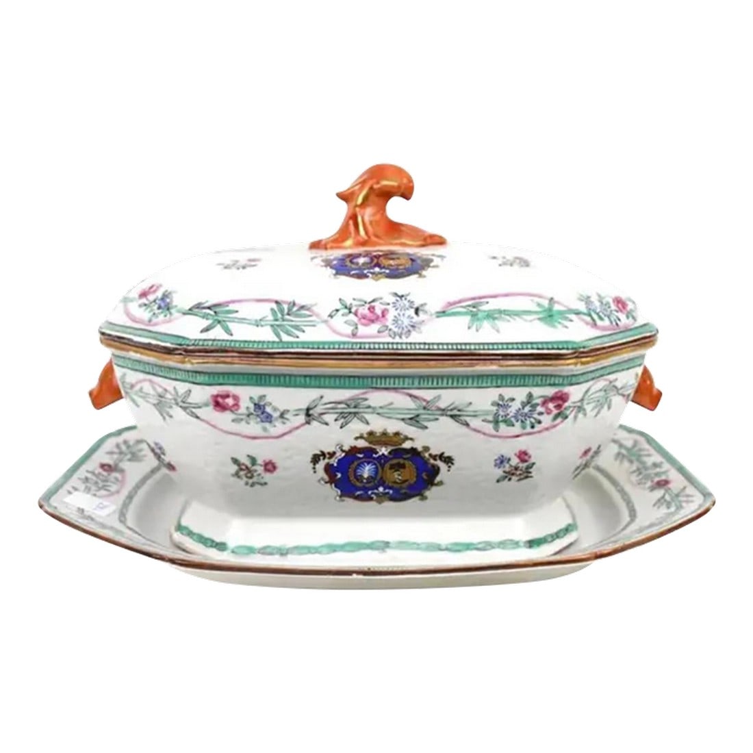 Early 20th Century Chinese Export Soup Tureen With Cover and Underplate (1 of 9)
