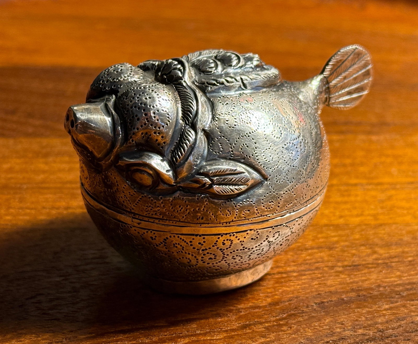 Vintage 900 Silver Cambodian Puffer Fish Repousse Lidded Trinket Box - 3